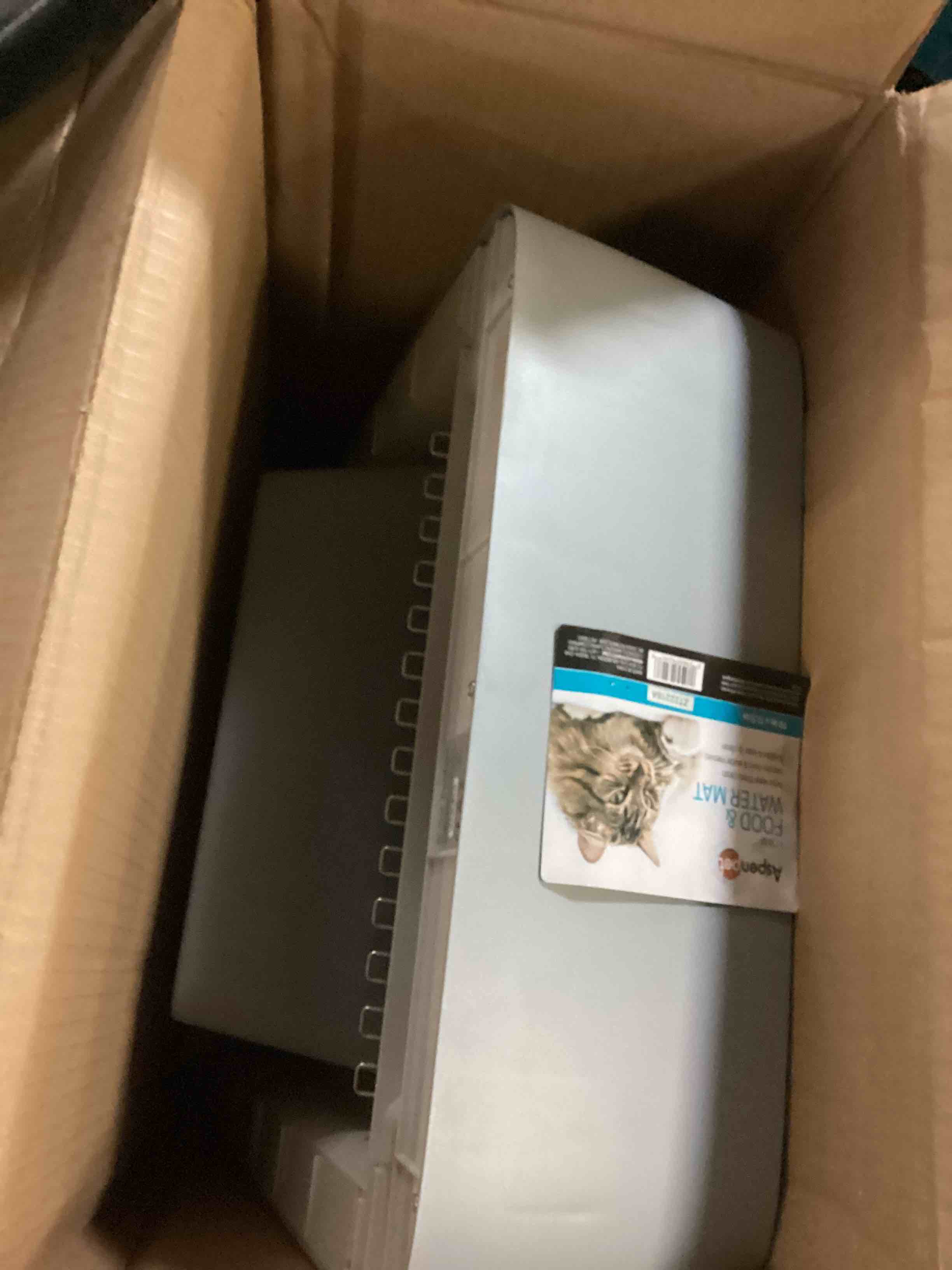 https://s3.amazonaws.com/lotting-images-prod/bidfta/RED4970614_1702308747945.jpeg