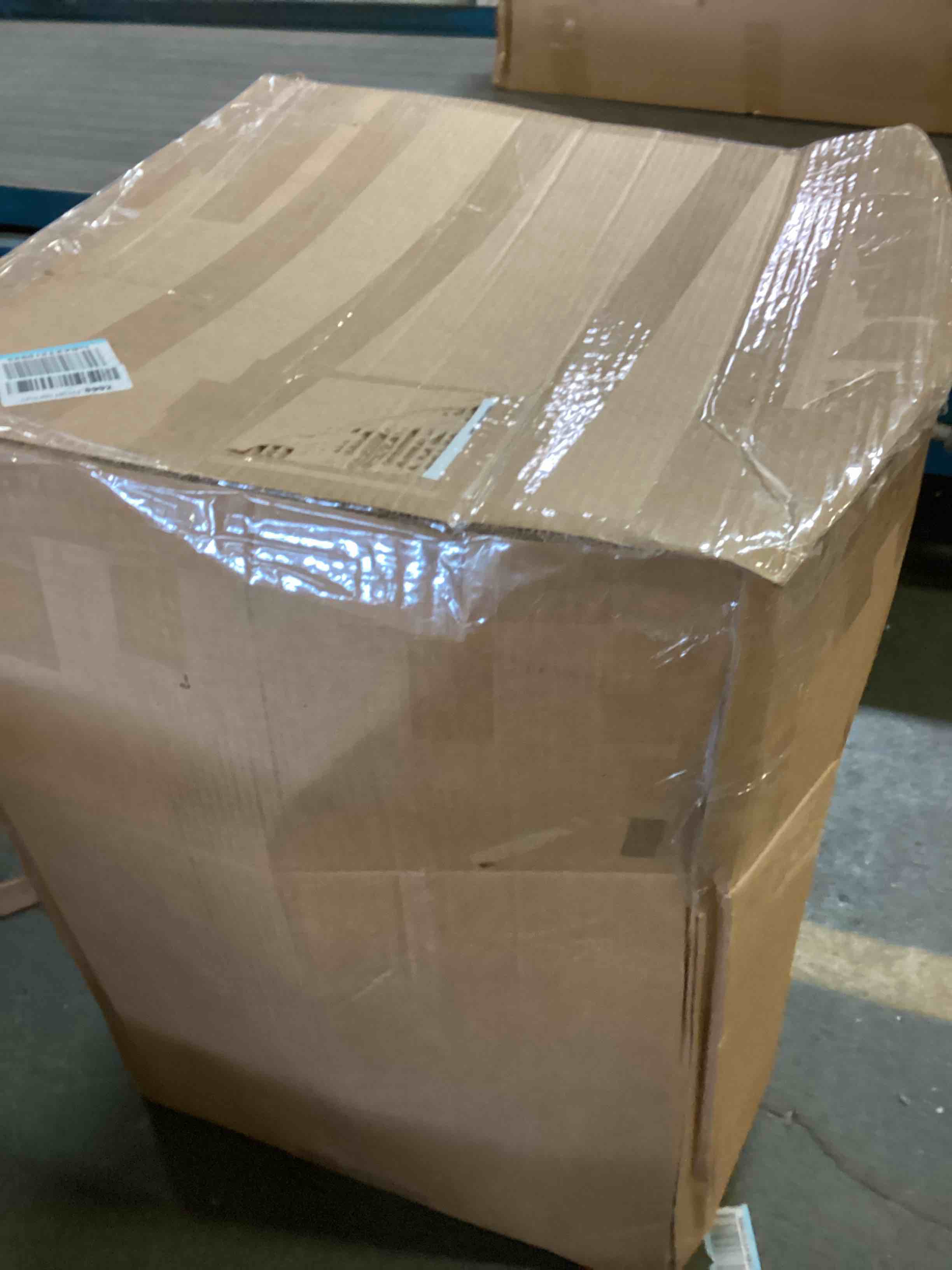 https://s3.amazonaws.com/lotting-images-prod/bidfta/RED4970711_1702323281630.jpeg