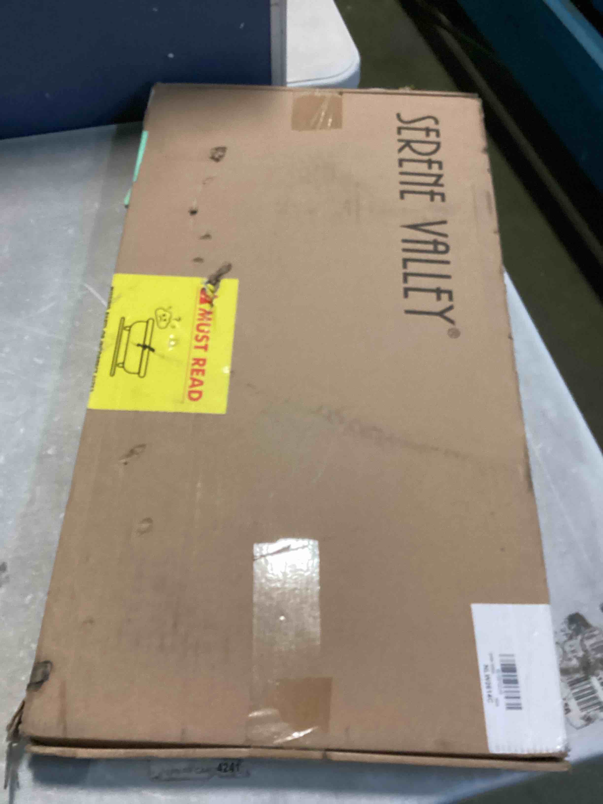 https://s3.amazonaws.com/lotting-images-prod/bidfta/RED4971365_1702642550601.jpeg