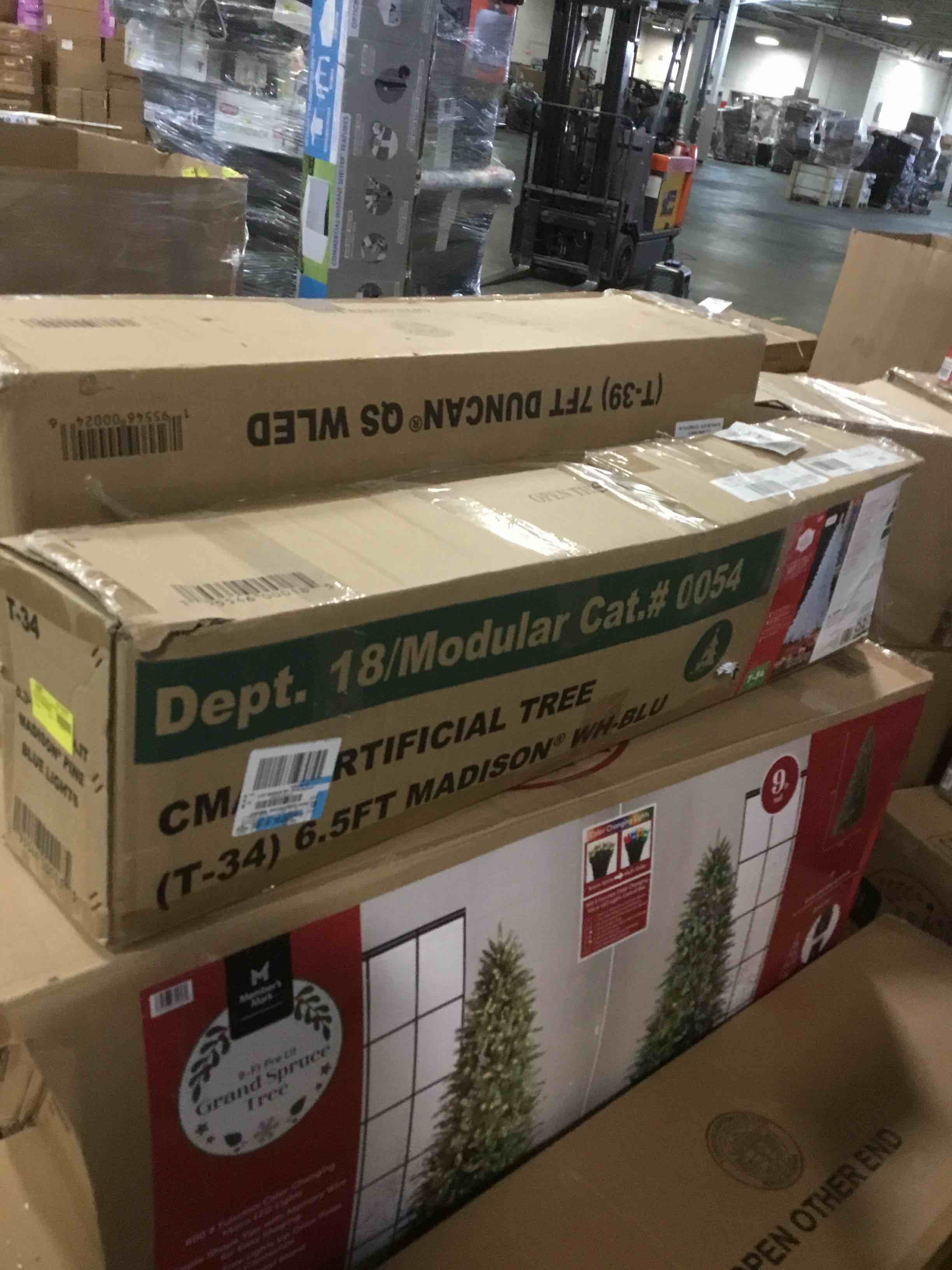 https://s3.amazonaws.com/lotting-images-prod/bidfta/RED4972019_1702059368825.jpeg