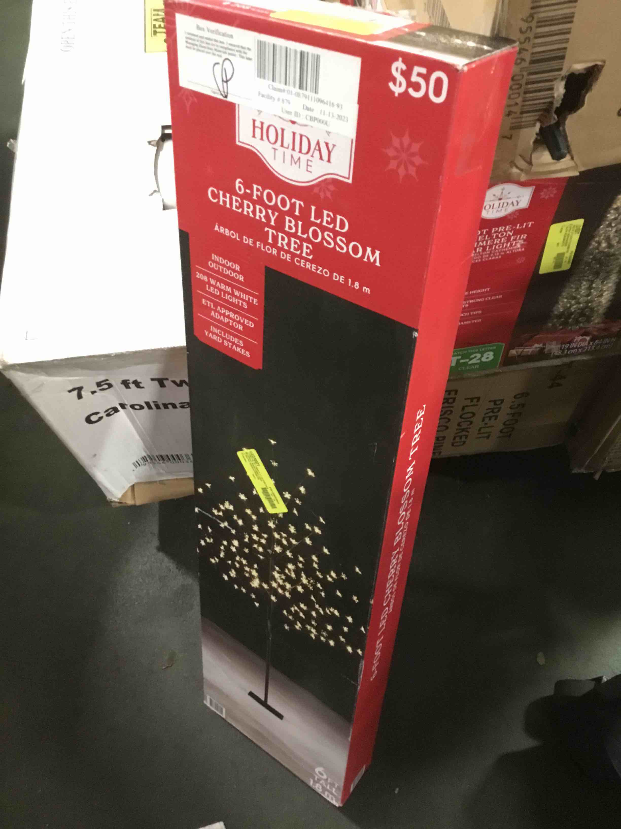 https://s3.amazonaws.com/lotting-images-prod/bidfta/RED4972031_1702060664298.jpeg