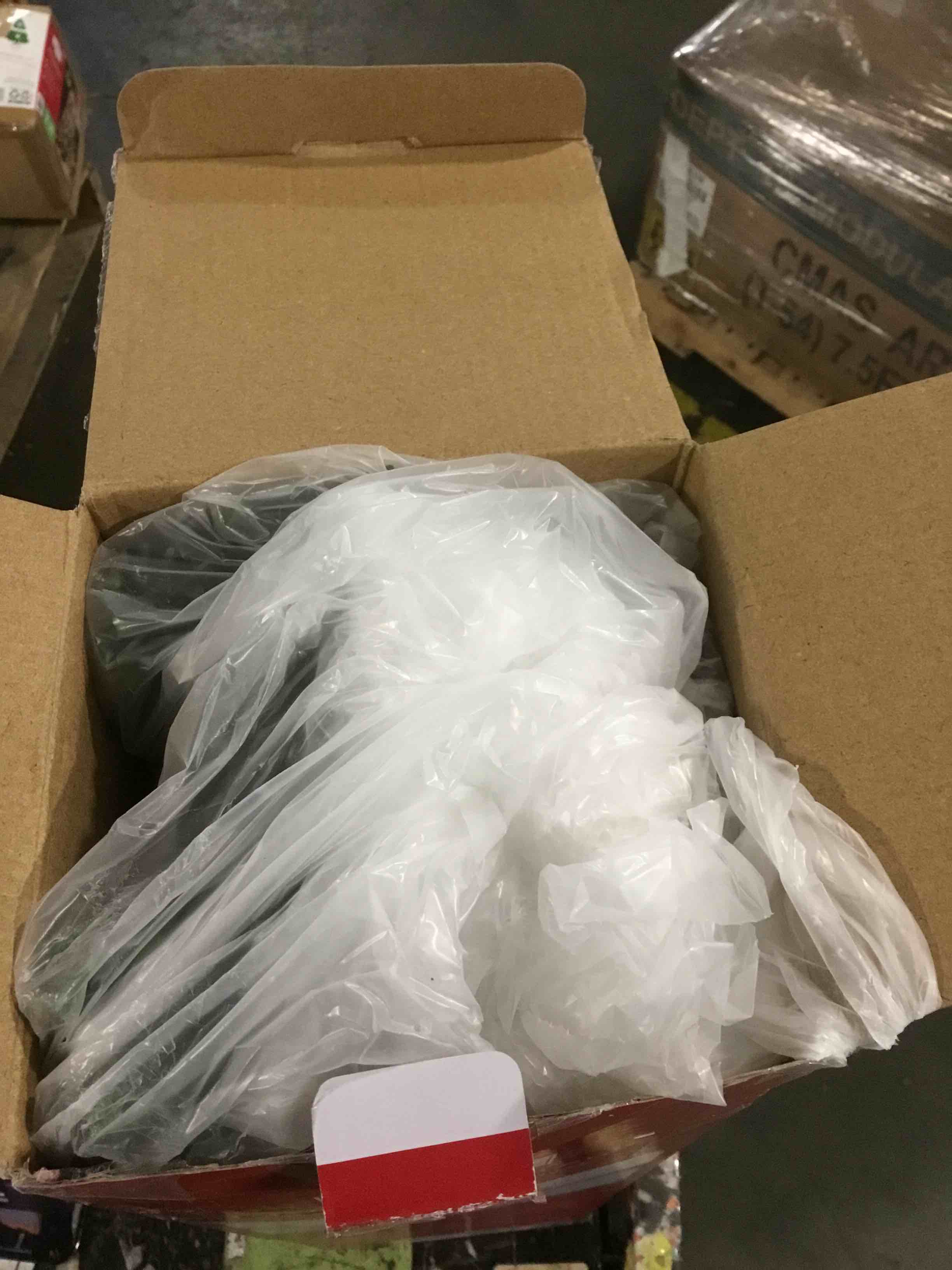 https://s3.amazonaws.com/lotting-images-prod/bidfta/RED4972043_1702387632514.jpeg