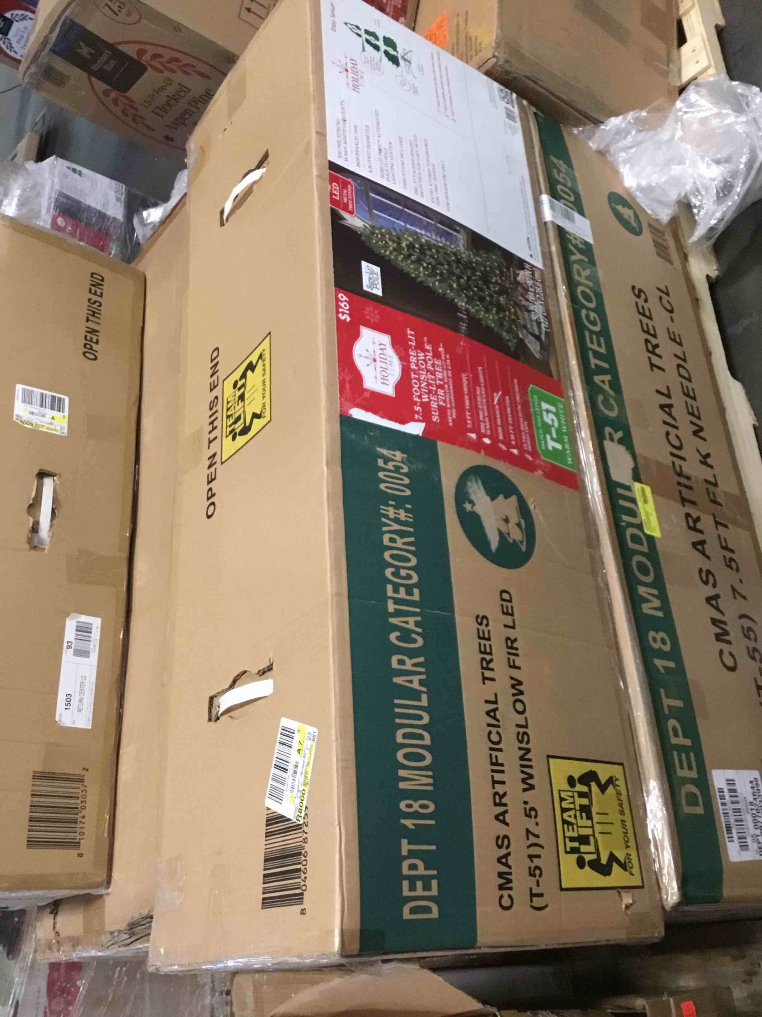 https://s3.amazonaws.com/lotting-images-prod/bidfta/RED4972084_1702395007519.jpeg