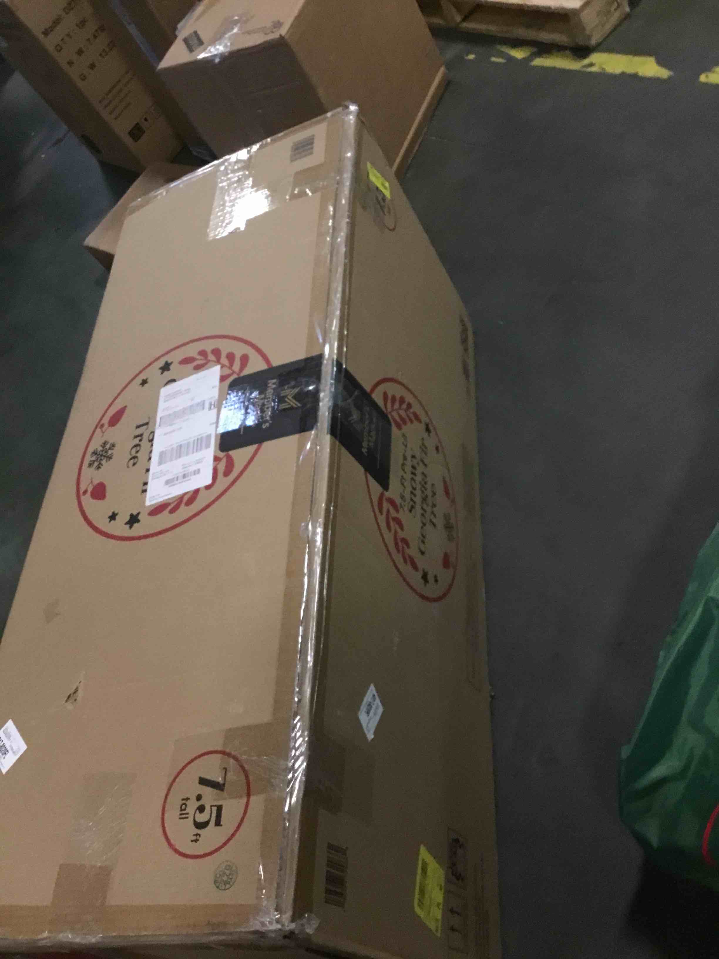https://s3.amazonaws.com/lotting-images-prod/bidfta/RED4972391_1702502160529.jpeg