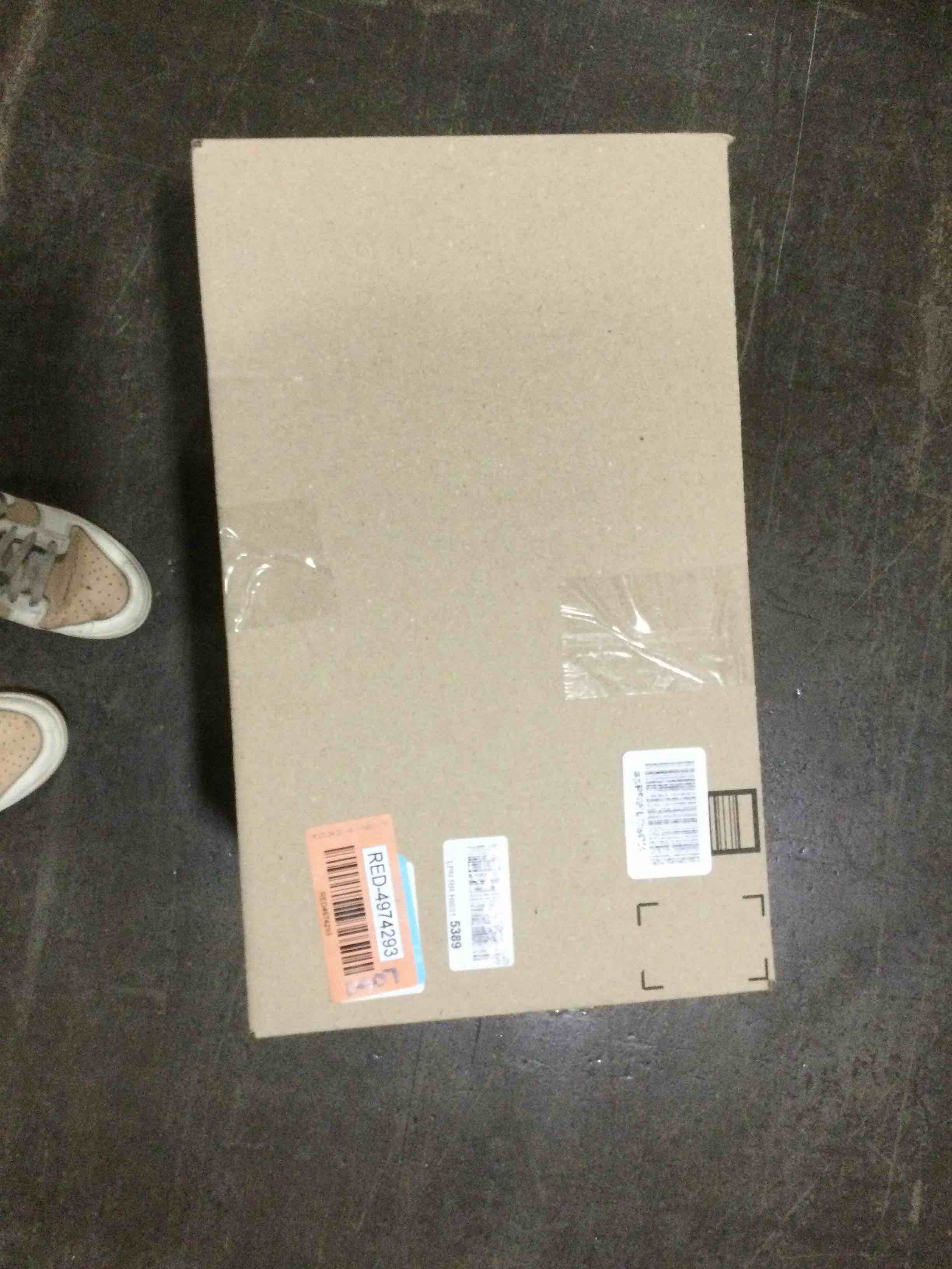 https://s3.amazonaws.com/lotting-images-prod/bidfta/RED4974293_1706812234987.jpeg