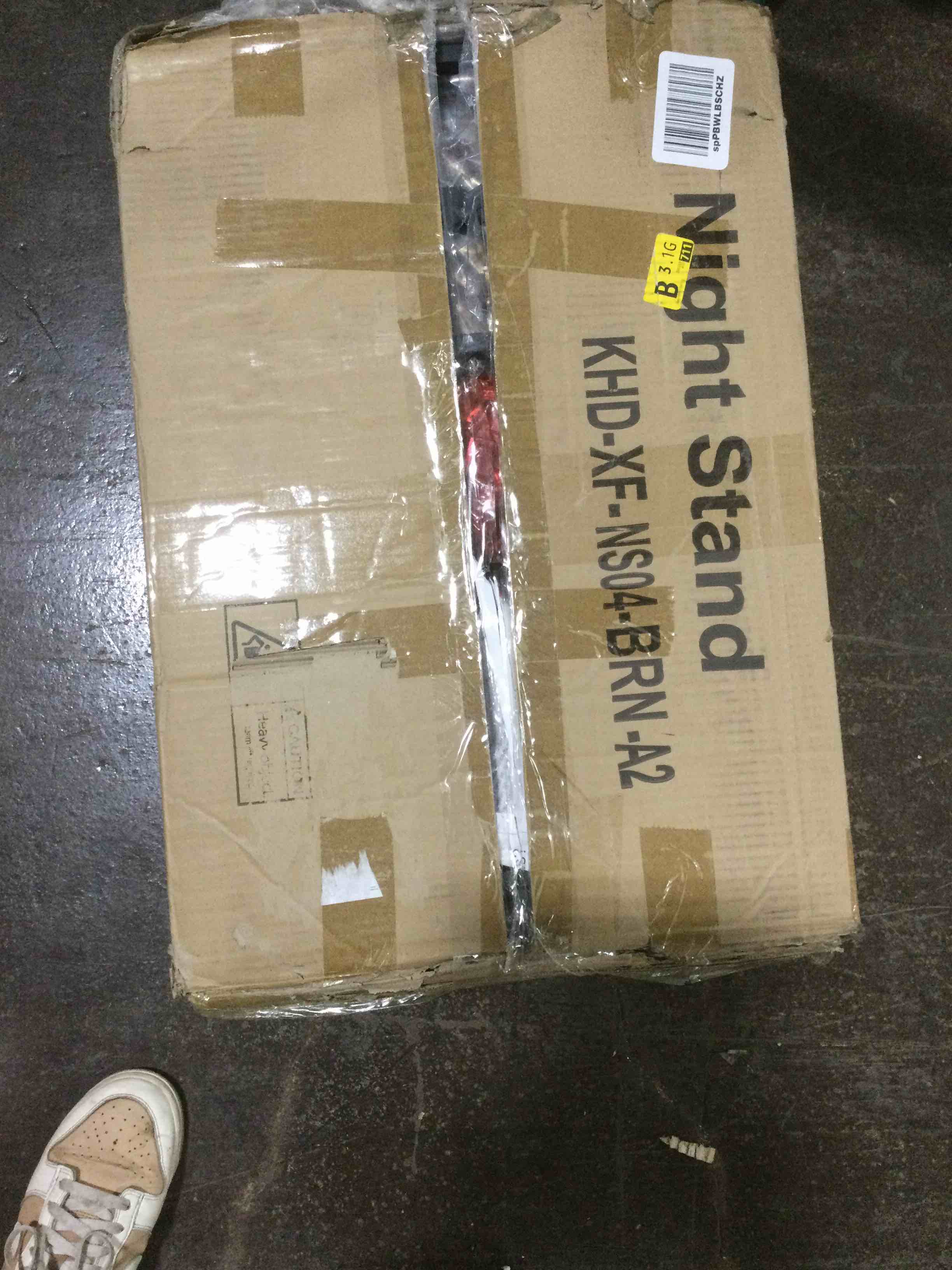 https://s3.amazonaws.com/lotting-images-prod/bidfta/RED4974294_1706814812649.jpeg