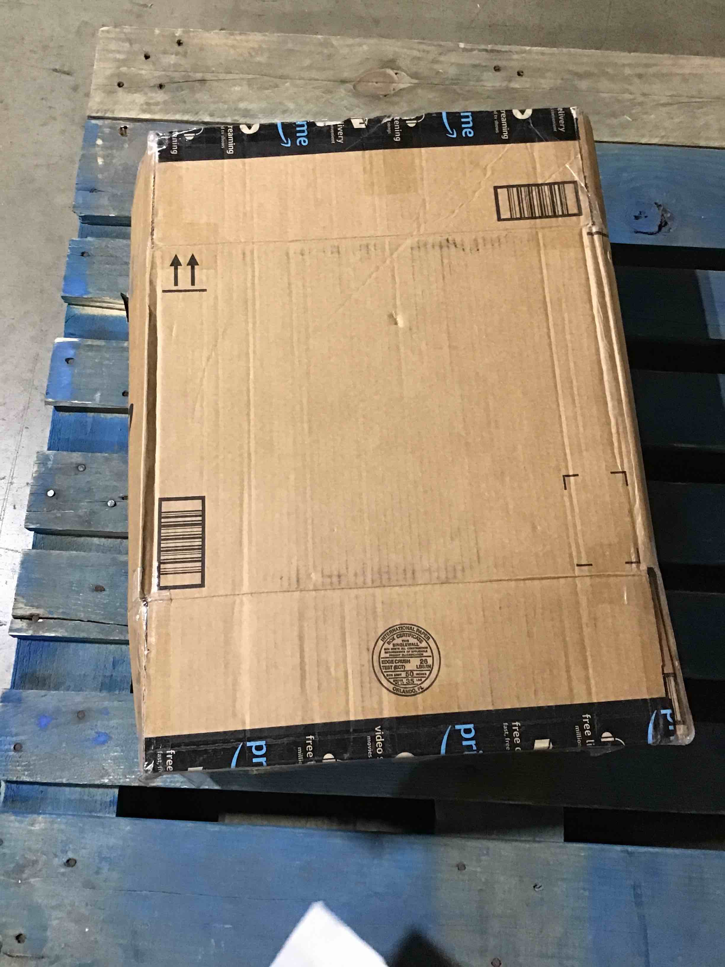 https://s3.amazonaws.com/lotting-images-prod/bidfta/RED4979852_1702496006844.jpeg