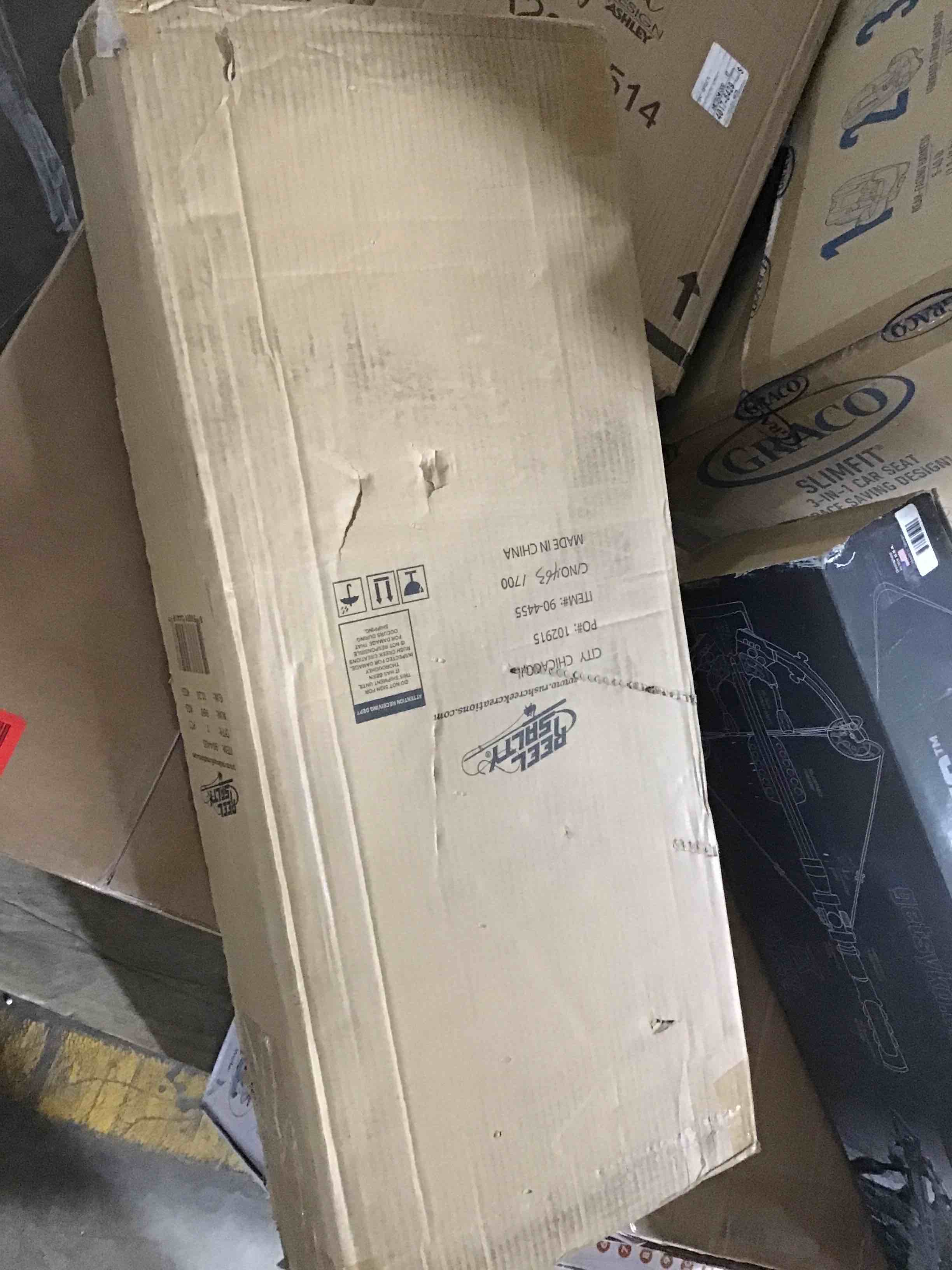 https://s3.amazonaws.com/lotting-images-prod/bidfta/RED4979857_1702495106997.jpeg