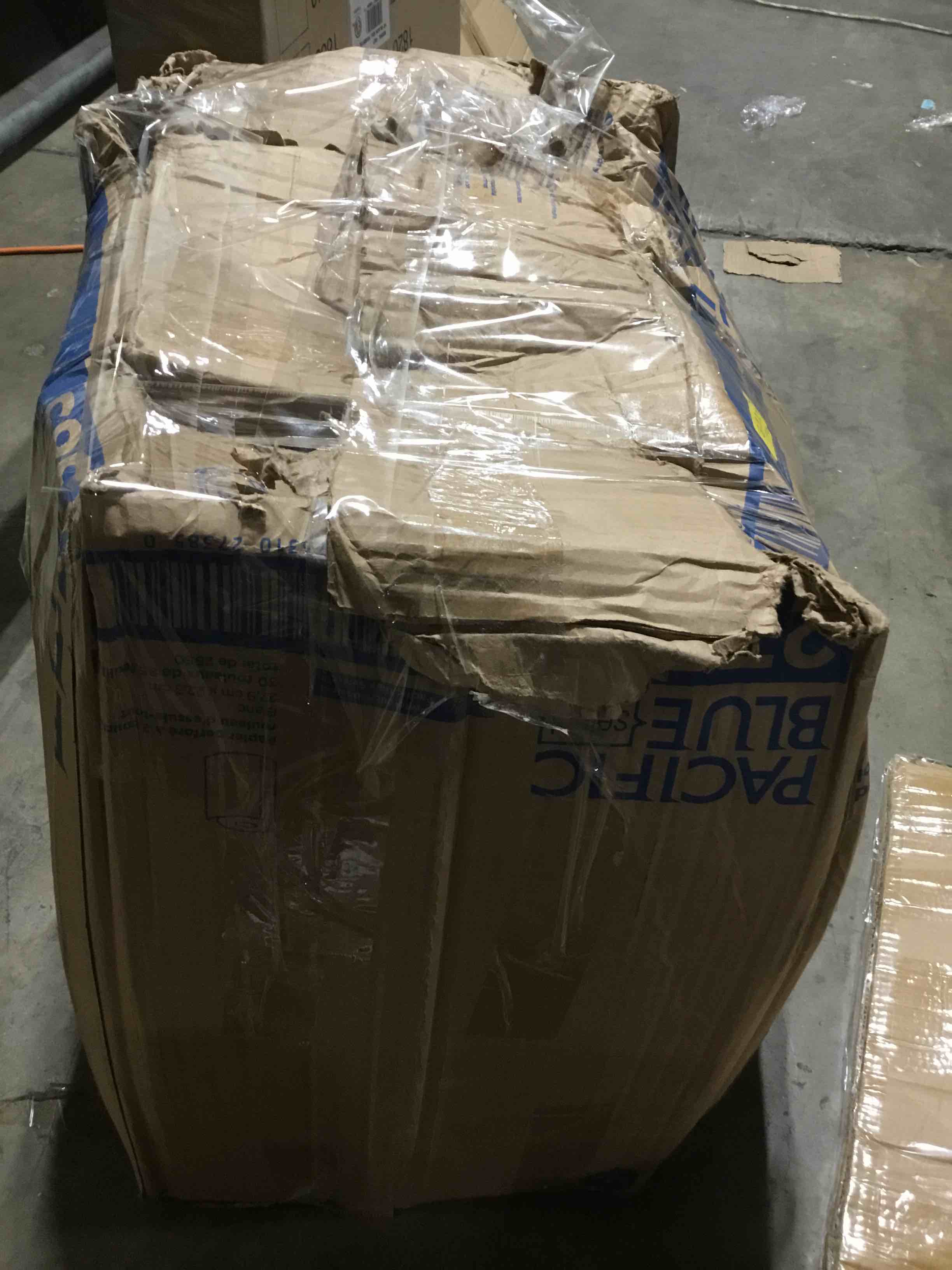 https://s3.amazonaws.com/lotting-images-prod/bidfta/RED4981497_1694099144780.jpeg