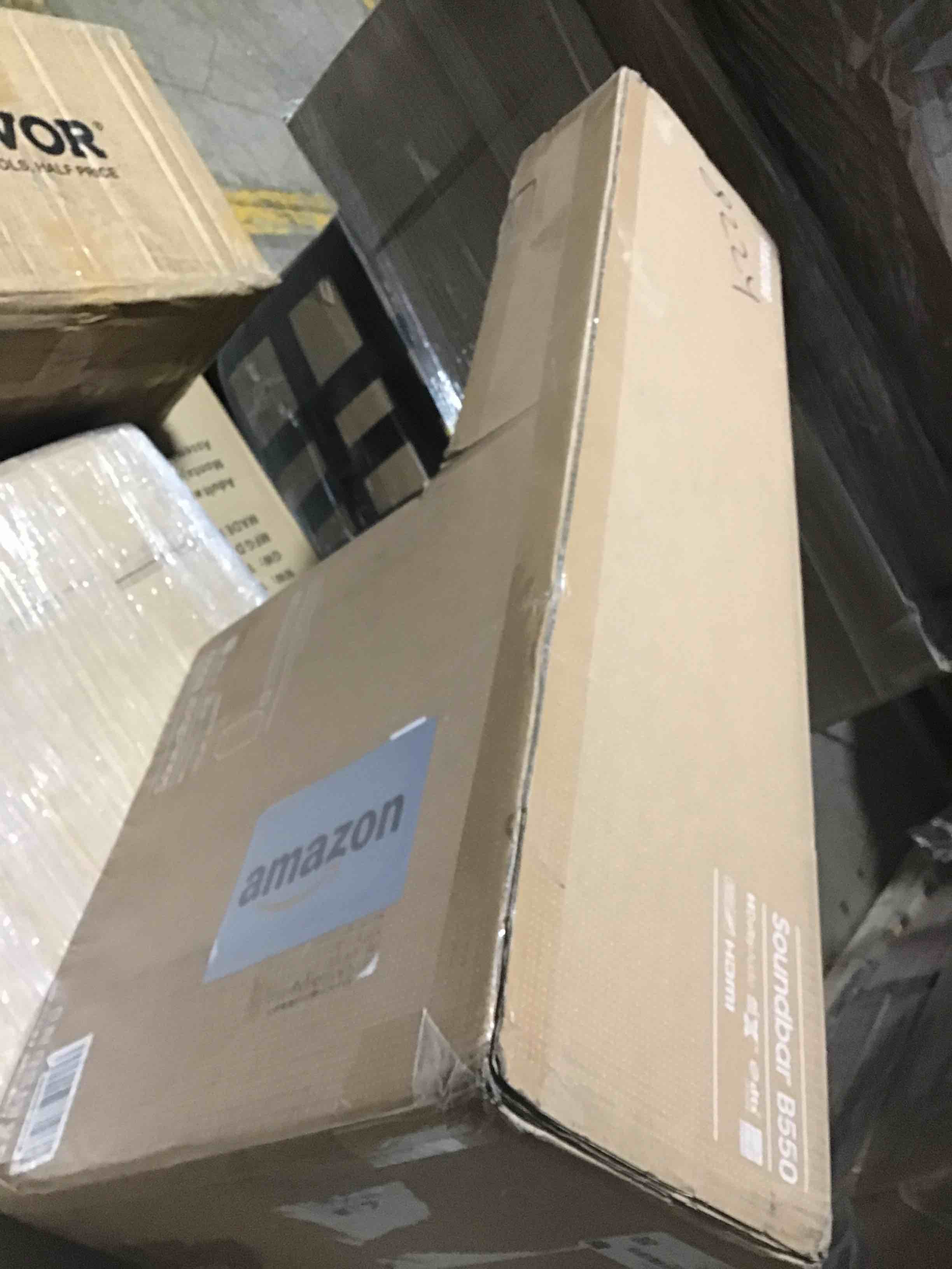 https://s3.amazonaws.com/lotting-images-prod/bidfta/RED4982256_1711395152232.jpeg