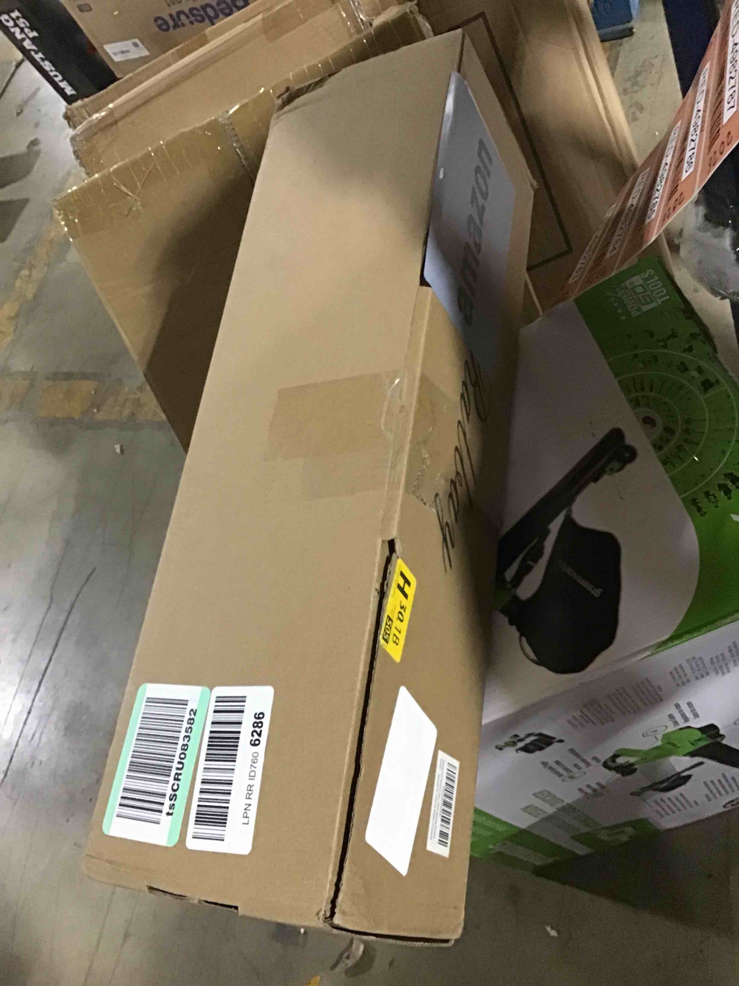 https://s3.amazonaws.com/lotting-images-prod/bidfta/RED4982761_1711734193627.jpeg