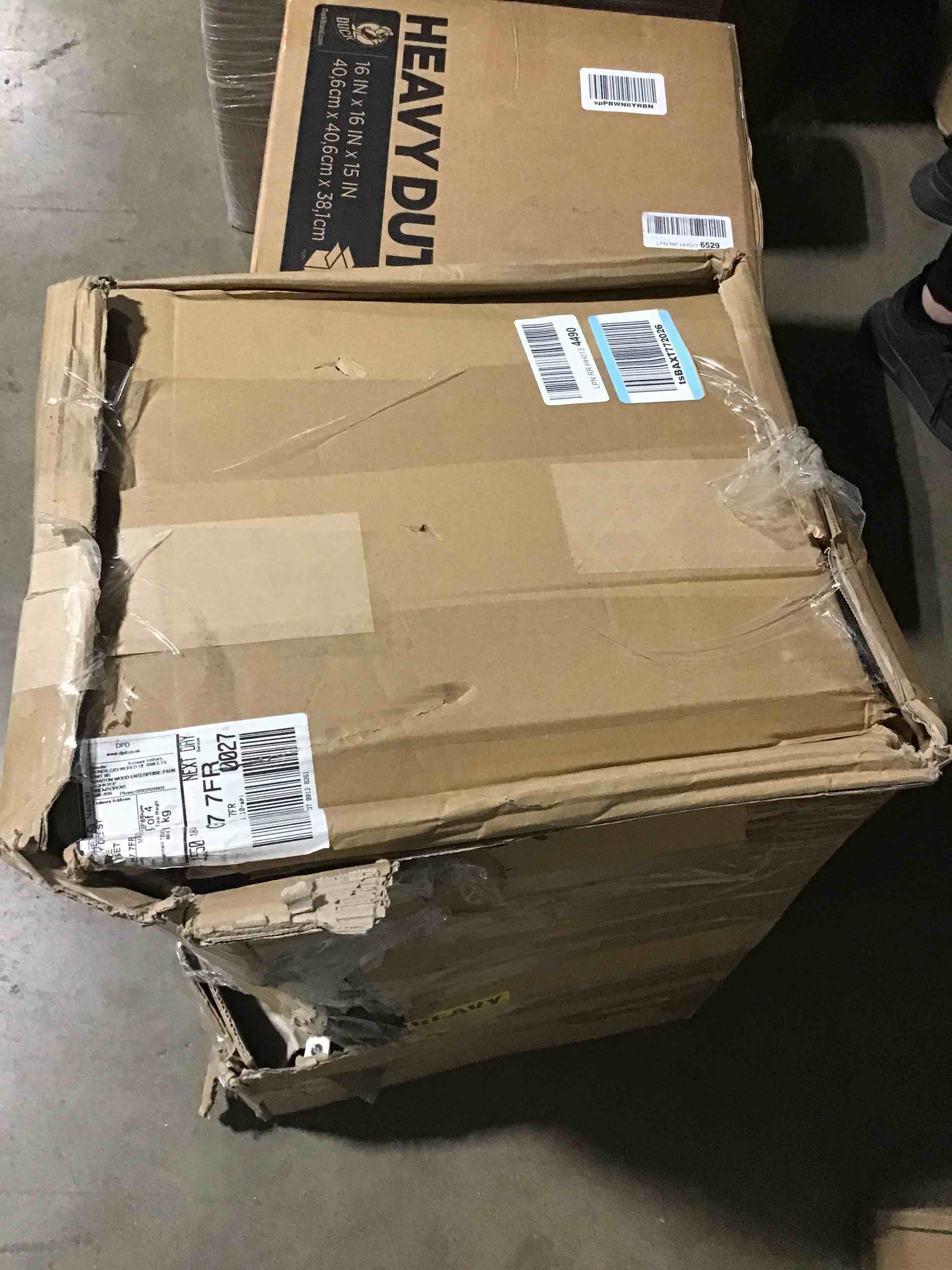 https://s3.amazonaws.com/lotting-images-prod/bidfta/RED4983384_1712698123344.jpeg
