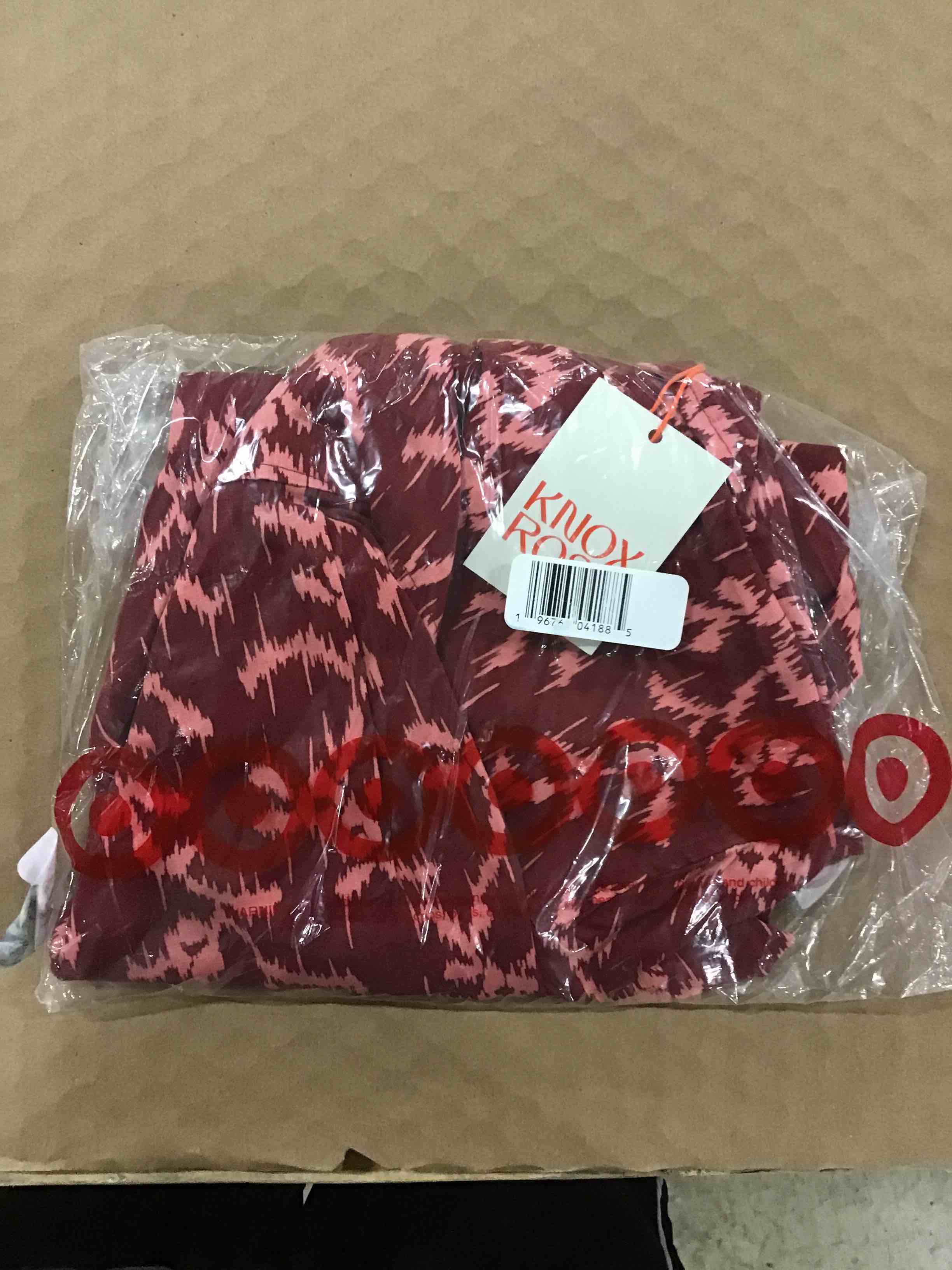 https://s3.amazonaws.com/lotting-images-prod/bidfta/RED4987389_1691004218968.jpeg