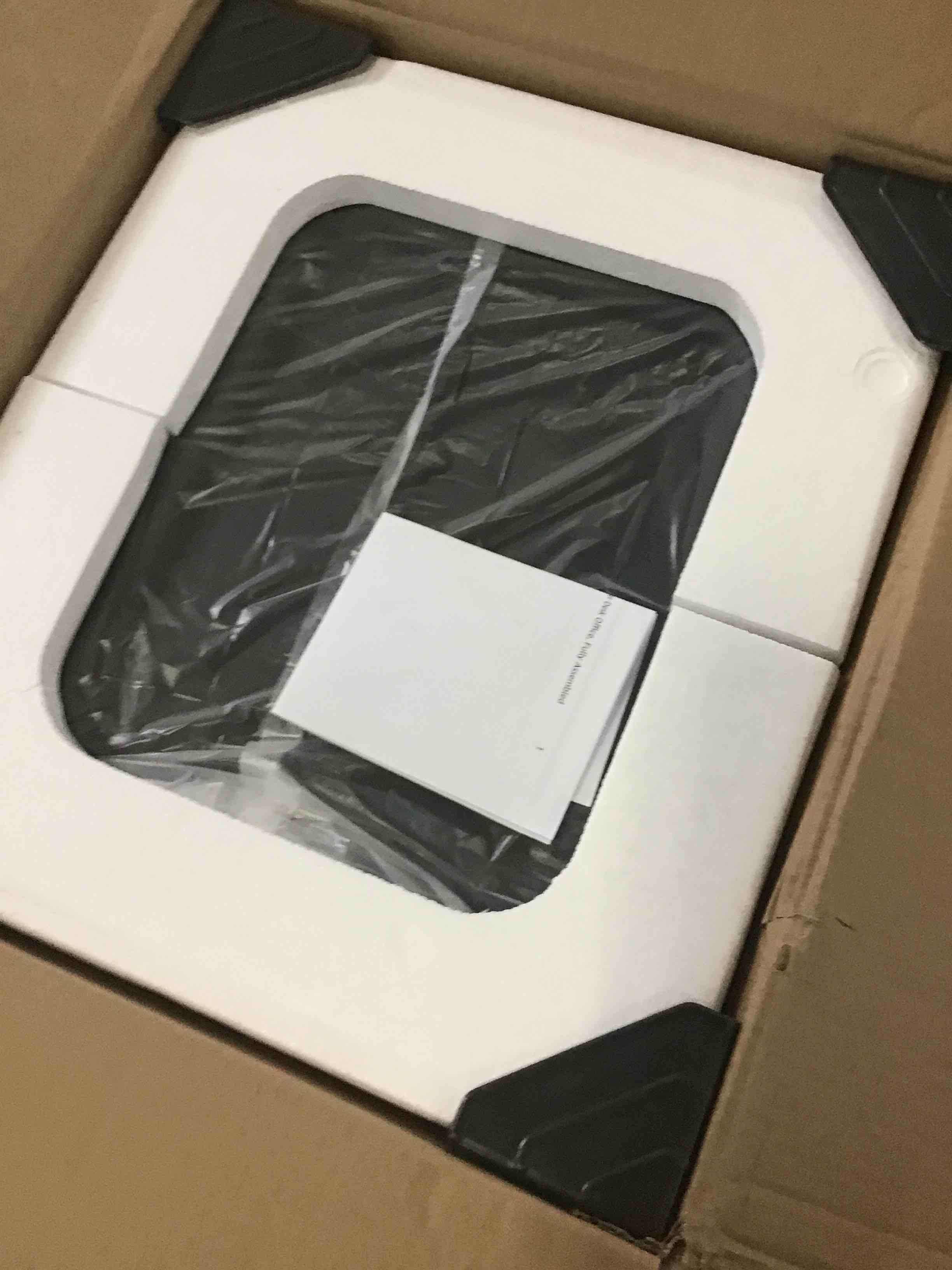 https://s3.amazonaws.com/lotting-images-prod/bidfta/RED4990113_1685641072806.jpeg