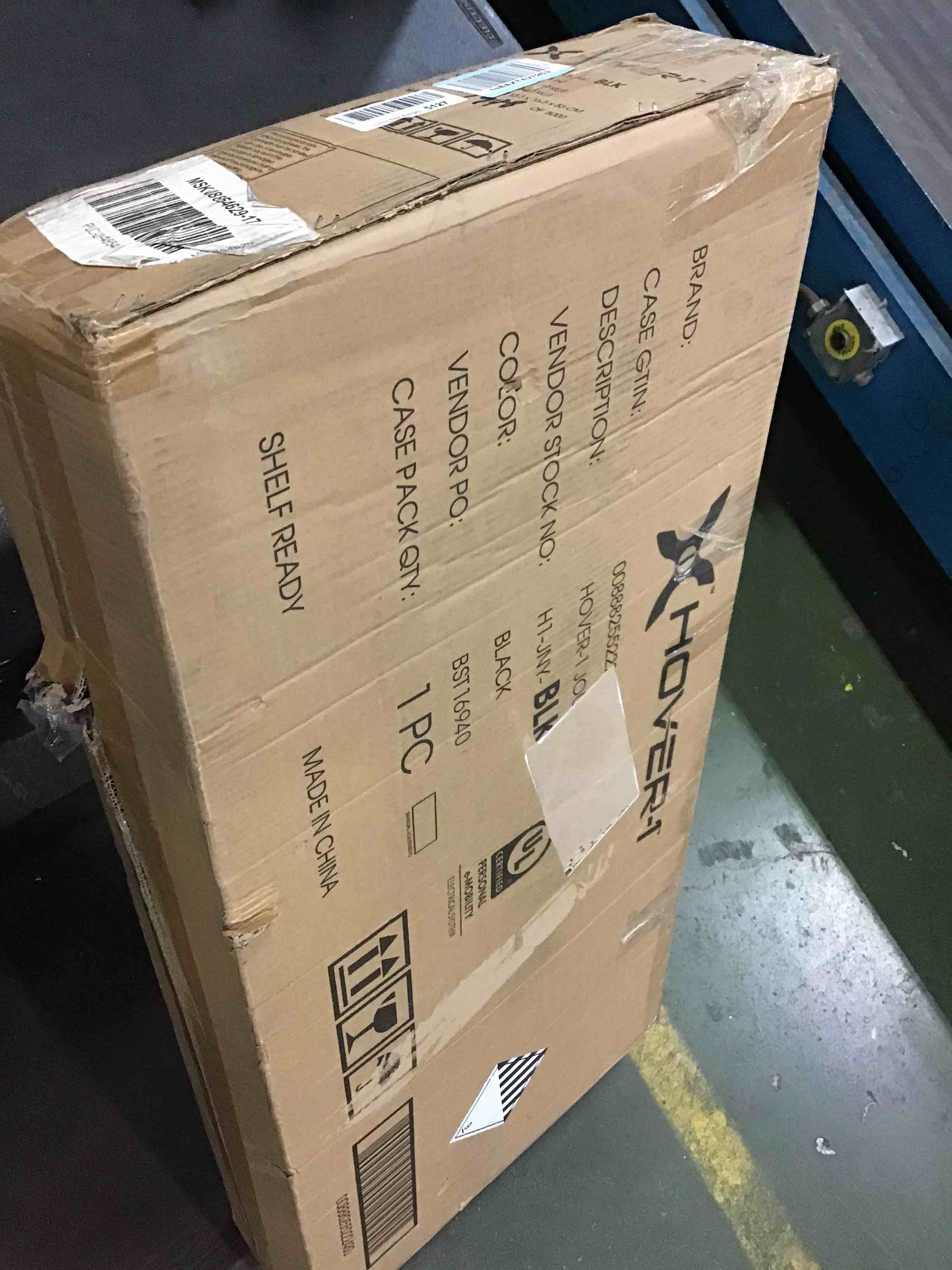 https://s3.amazonaws.com/lotting-images-prod/bidfta/RED4990406_1685969710182.jpeg