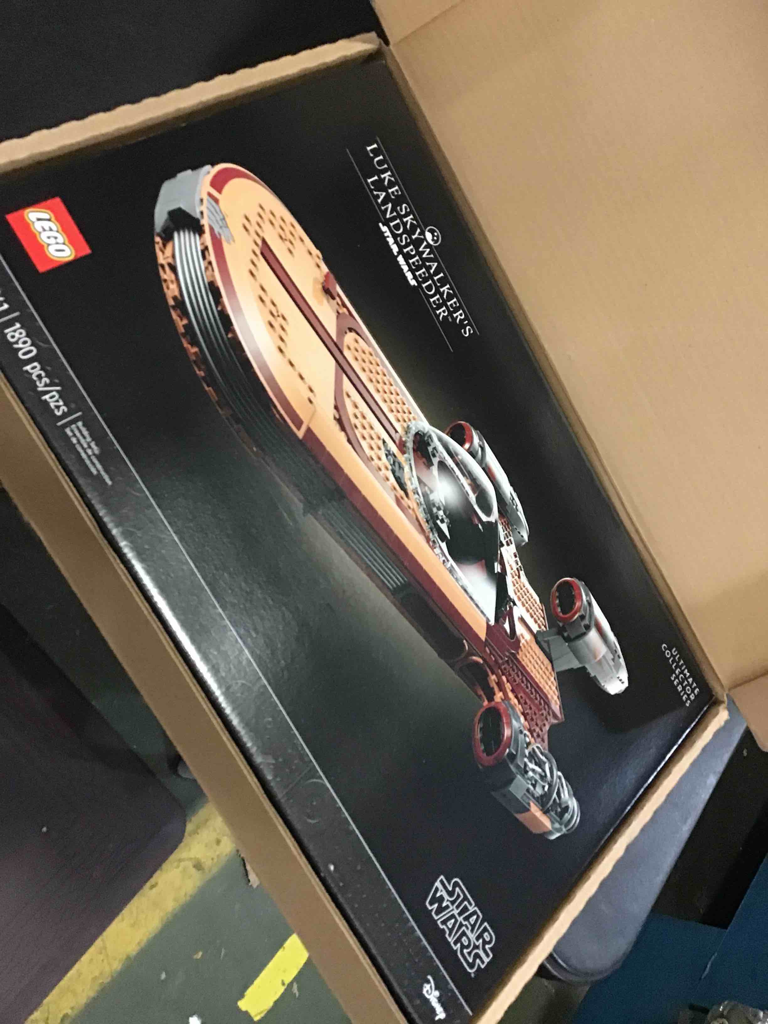 https://s3.amazonaws.com/lotting-images-prod/bidfta/RED4990870_1686227908579.jpeg