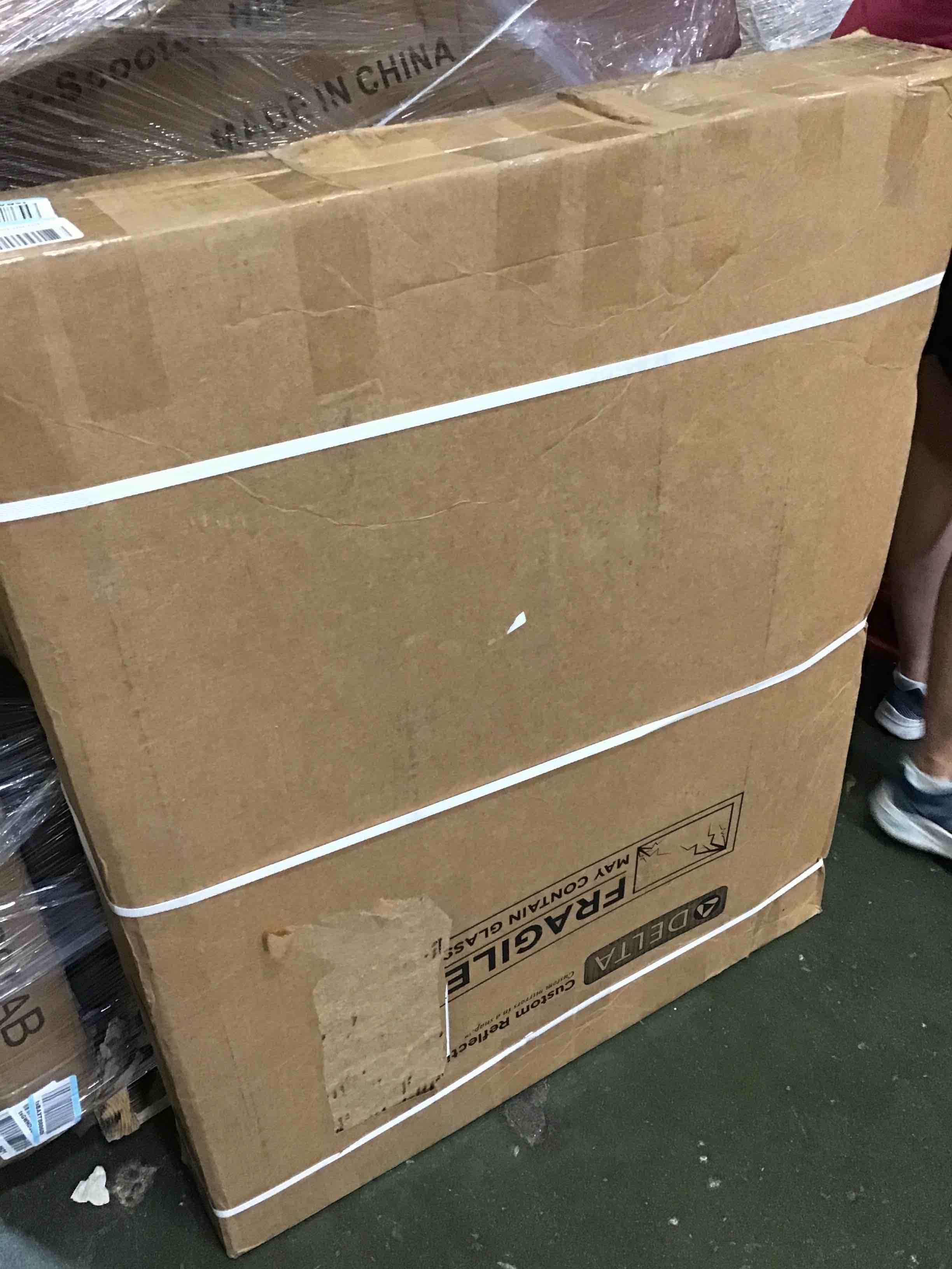https://s3.amazonaws.com/lotting-images-prod/bidfta/RED4995213_1685468800673.jpeg