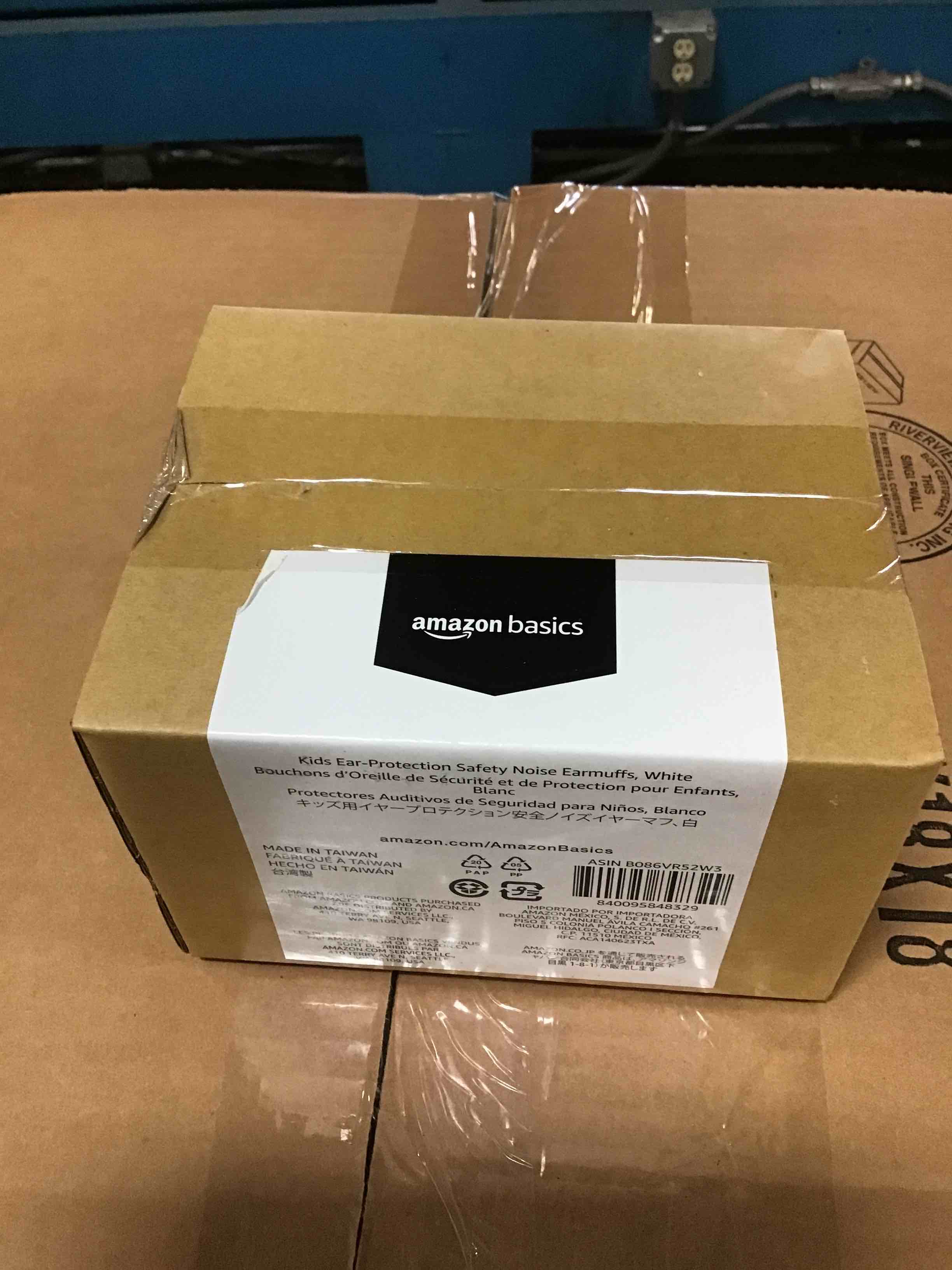https://s3.amazonaws.com/lotting-images-prod/bidfta/RED4996092_1685118652695.jpeg