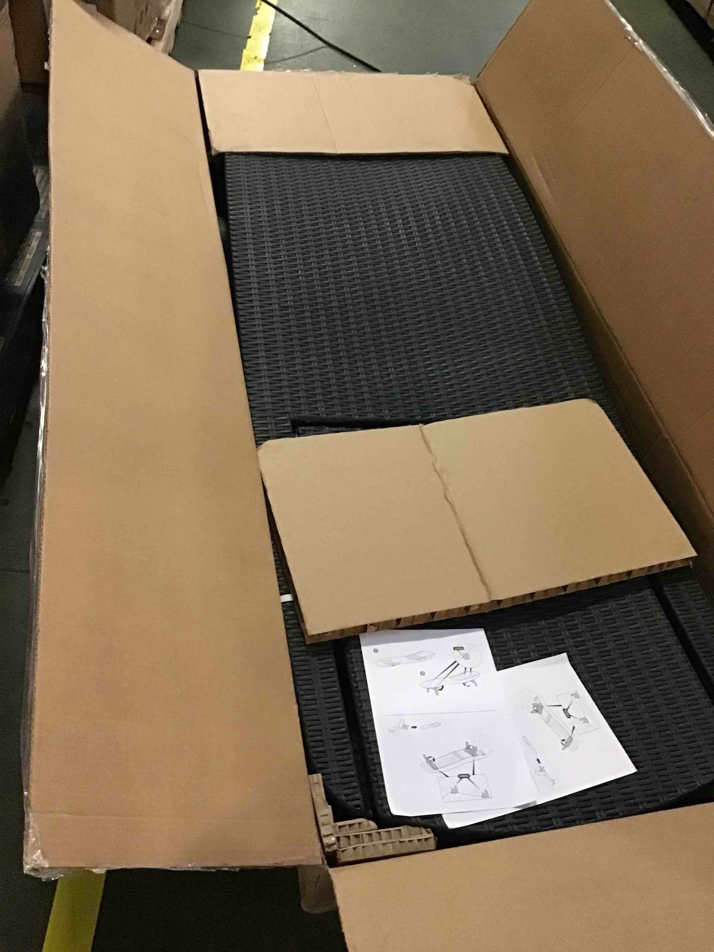 https://s3.amazonaws.com/lotting-images-prod/bidfta/RED5001632_1691493569346.jpeg