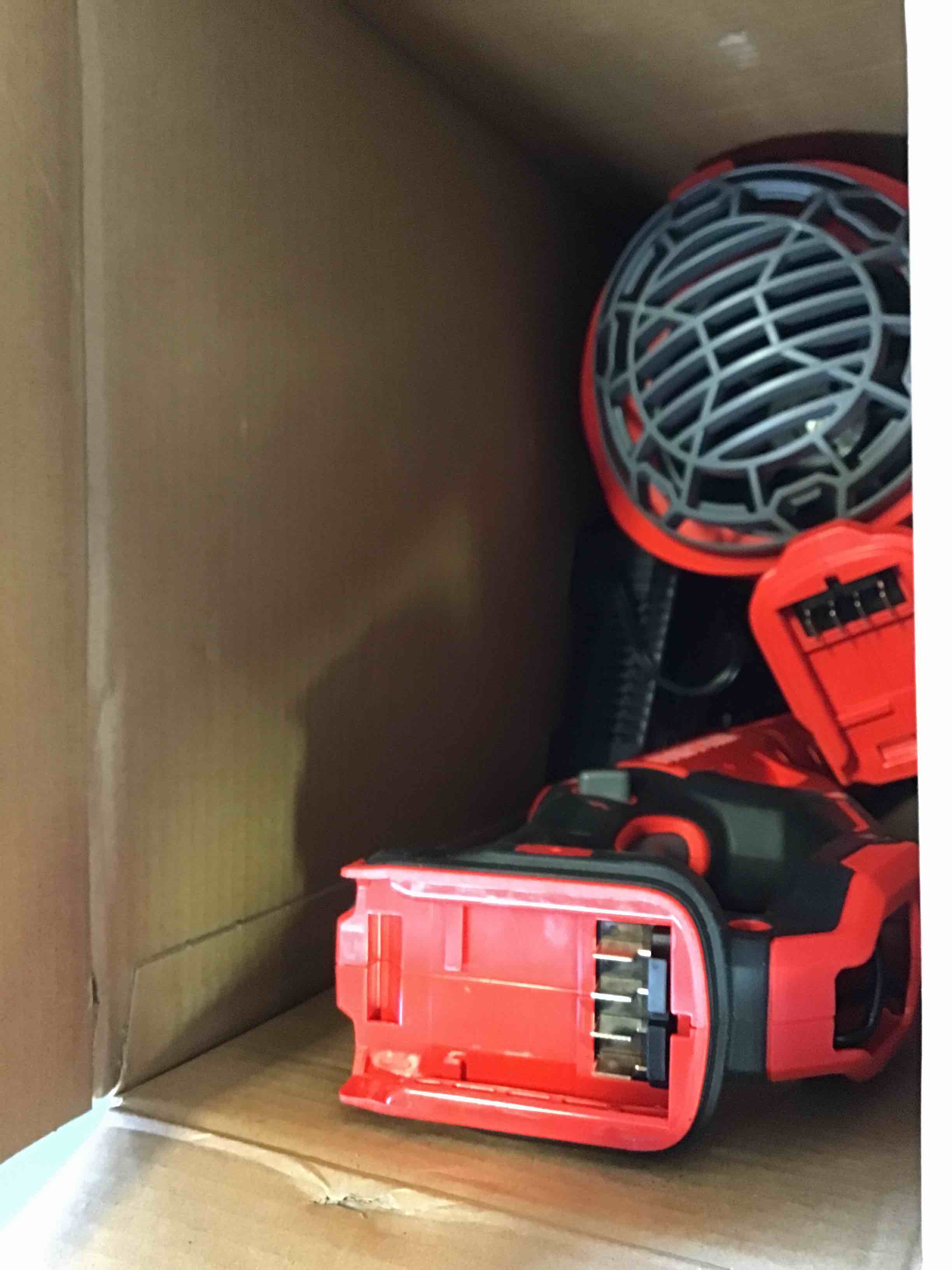 https://s3.amazonaws.com/lotting-images-prod/bidfta/RED5001701_1691512461436.jpeg