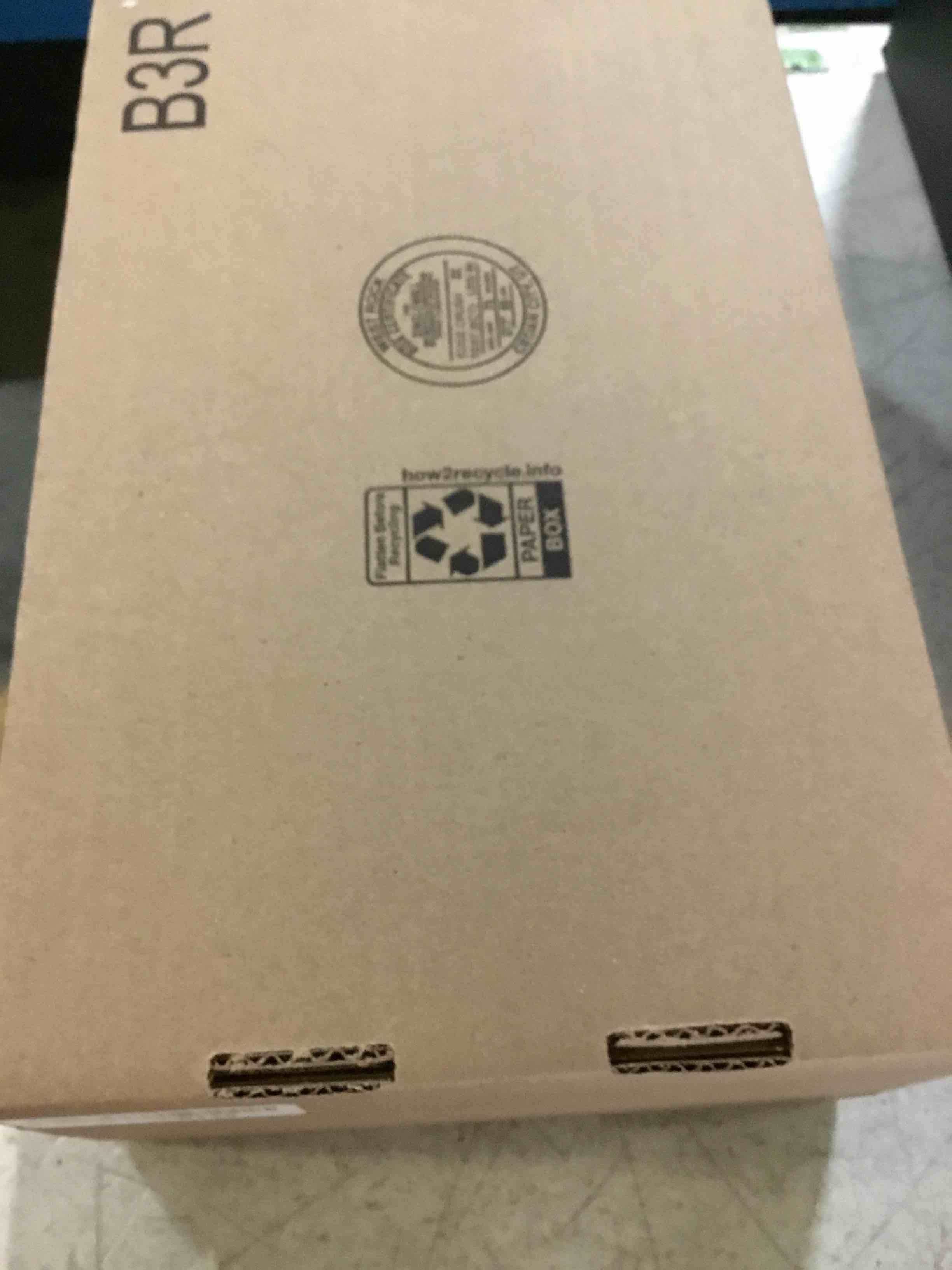 https://s3.amazonaws.com/lotting-images-prod/bidfta/RED5004940_1687545314172.jpeg