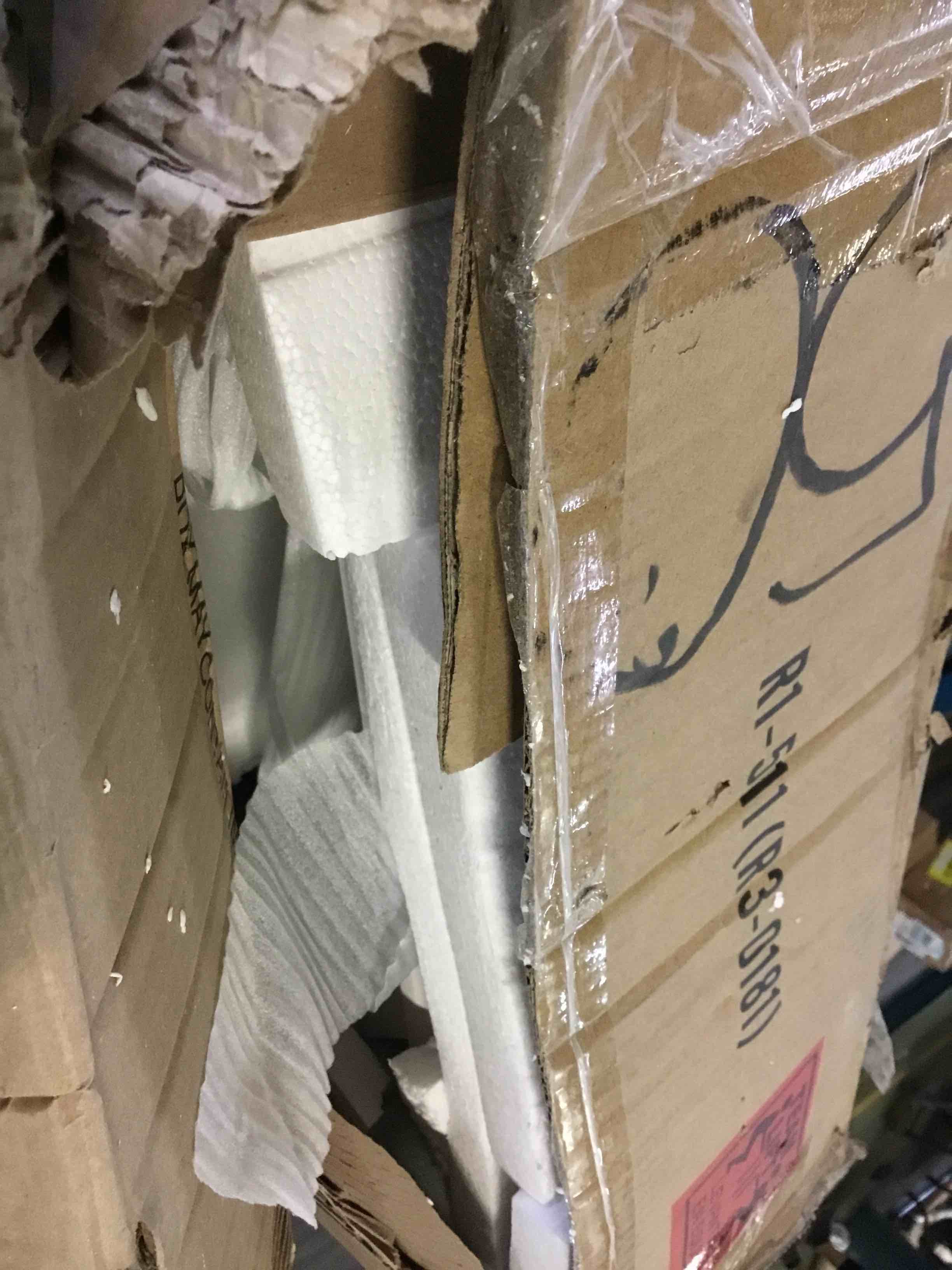 https://s3.amazonaws.com/lotting-images-prod/bidfta/RED5005097_1687796004979.jpeg