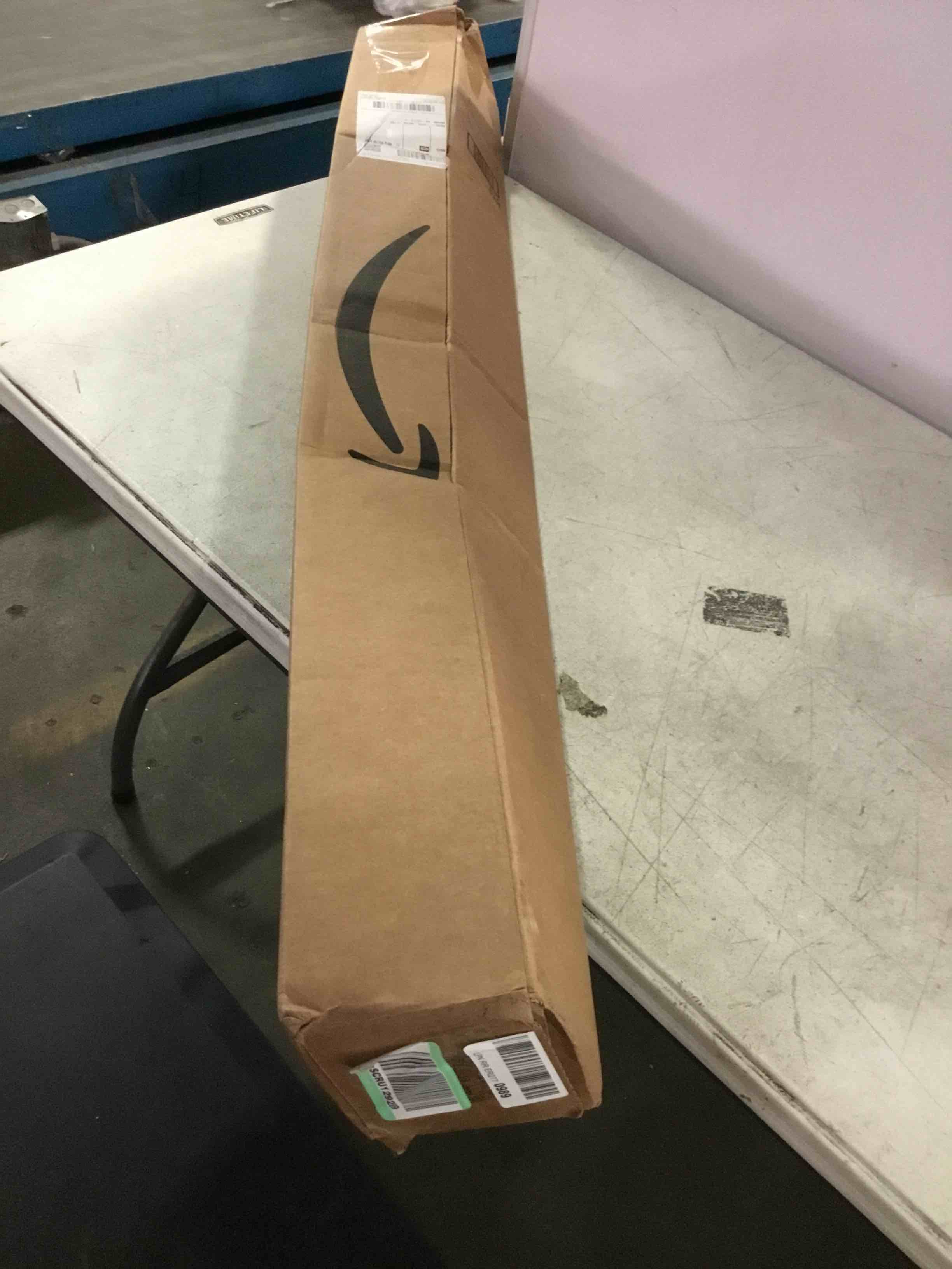 https://s3.amazonaws.com/lotting-images-prod/bidfta/RED5005371_1687952076474.jpeg