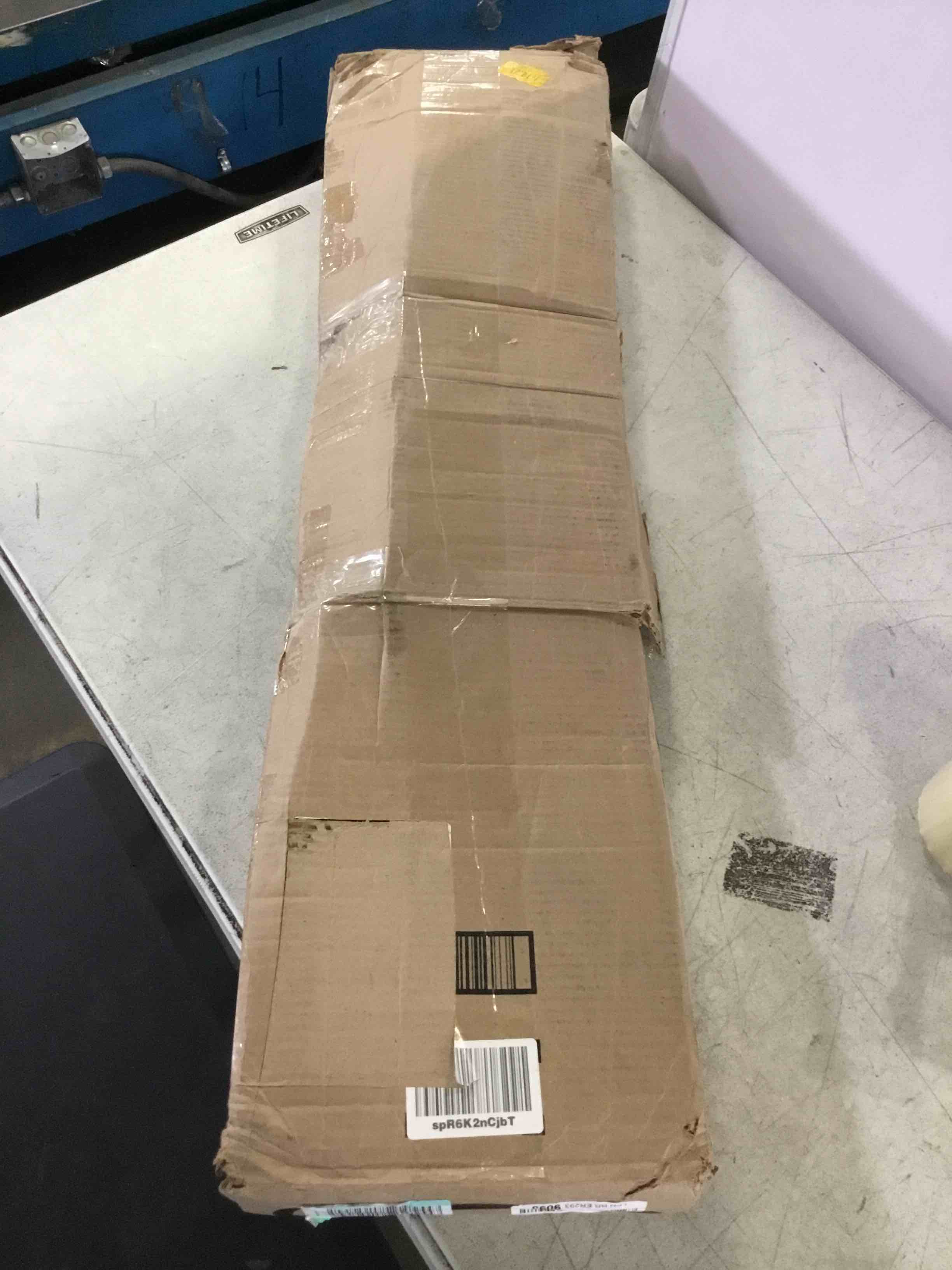 https://s3.amazonaws.com/lotting-images-prod/bidfta/RED5005519_1687967641206.jpeg