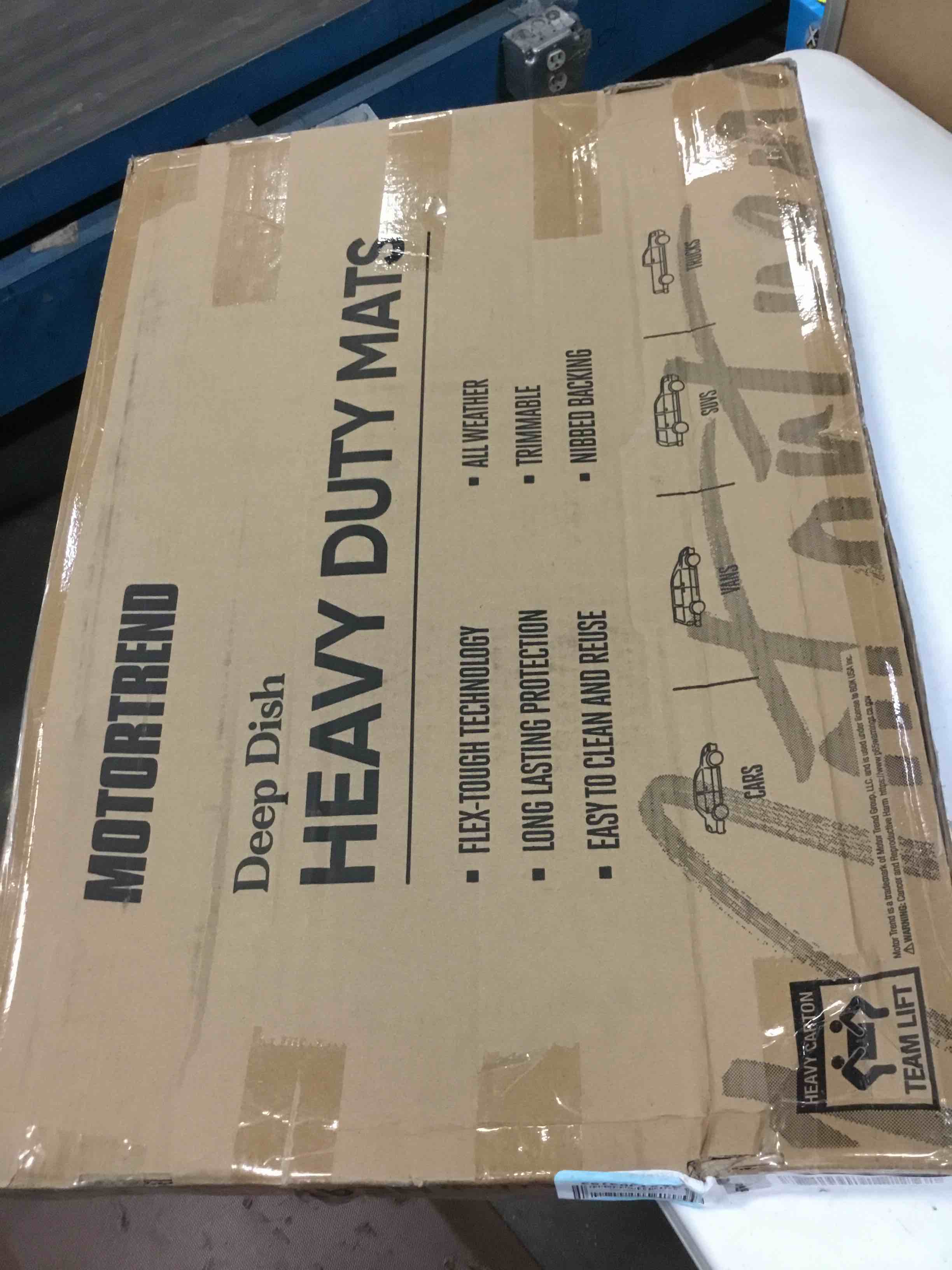 https://s3.amazonaws.com/lotting-images-prod/bidfta/RED5005667_1688041590627.jpeg