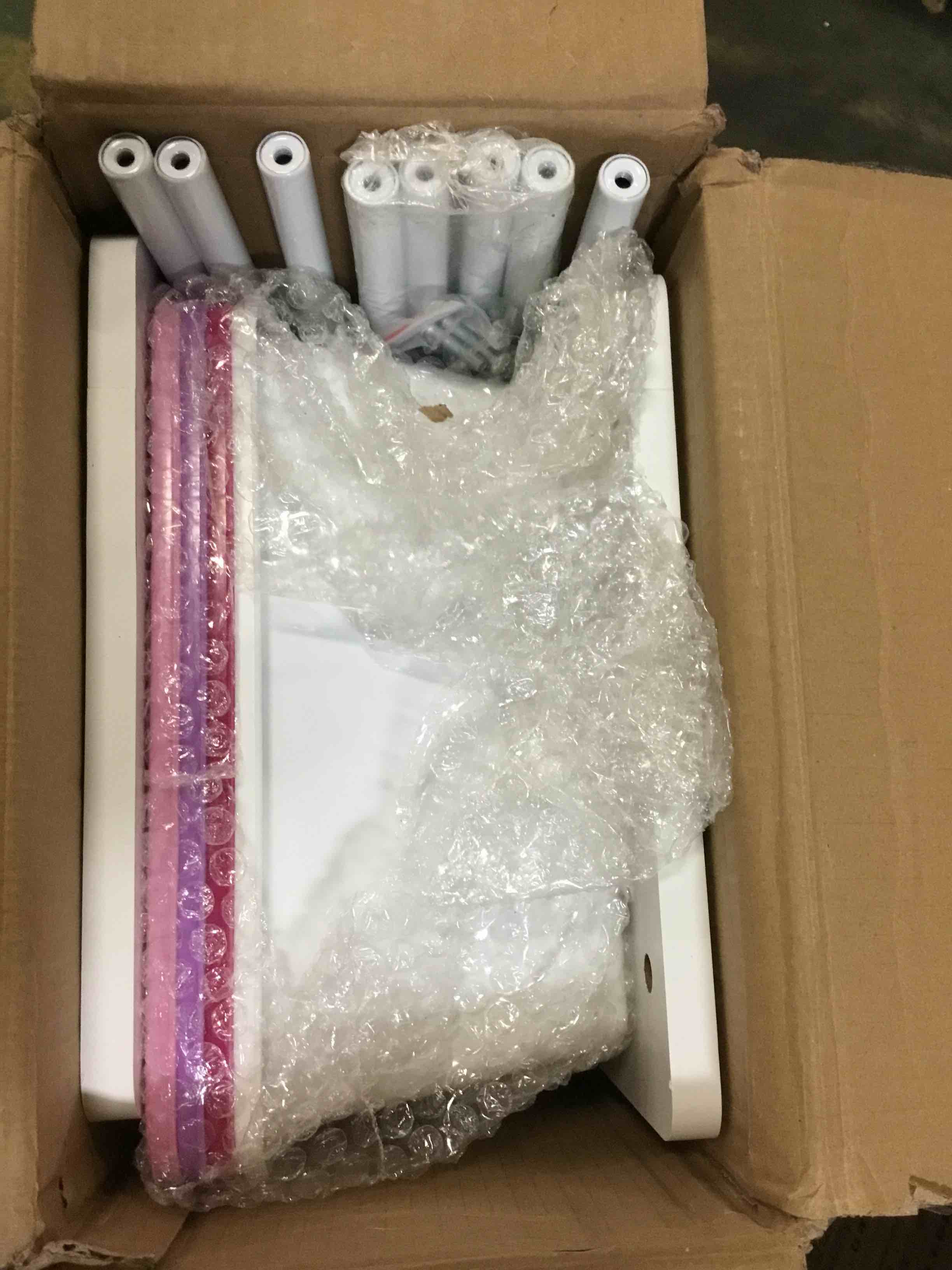 https://s3.amazonaws.com/lotting-images-prod/bidfta/RED5005812_1688124400791.jpeg