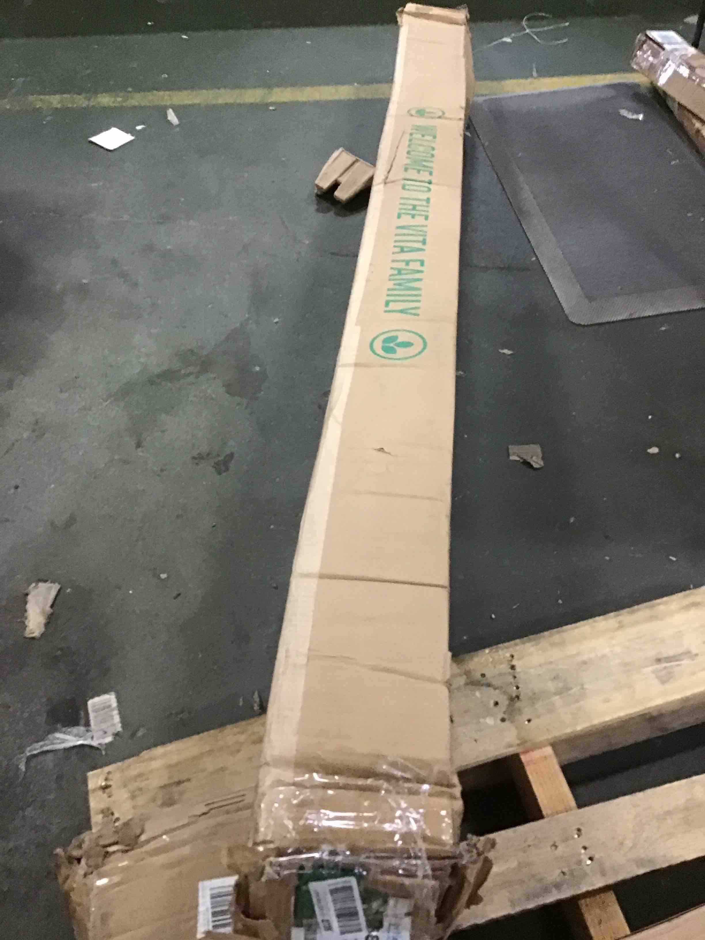 https://s3.amazonaws.com/lotting-images-prod/bidfta/RED5007896_1687531504962.jpeg
