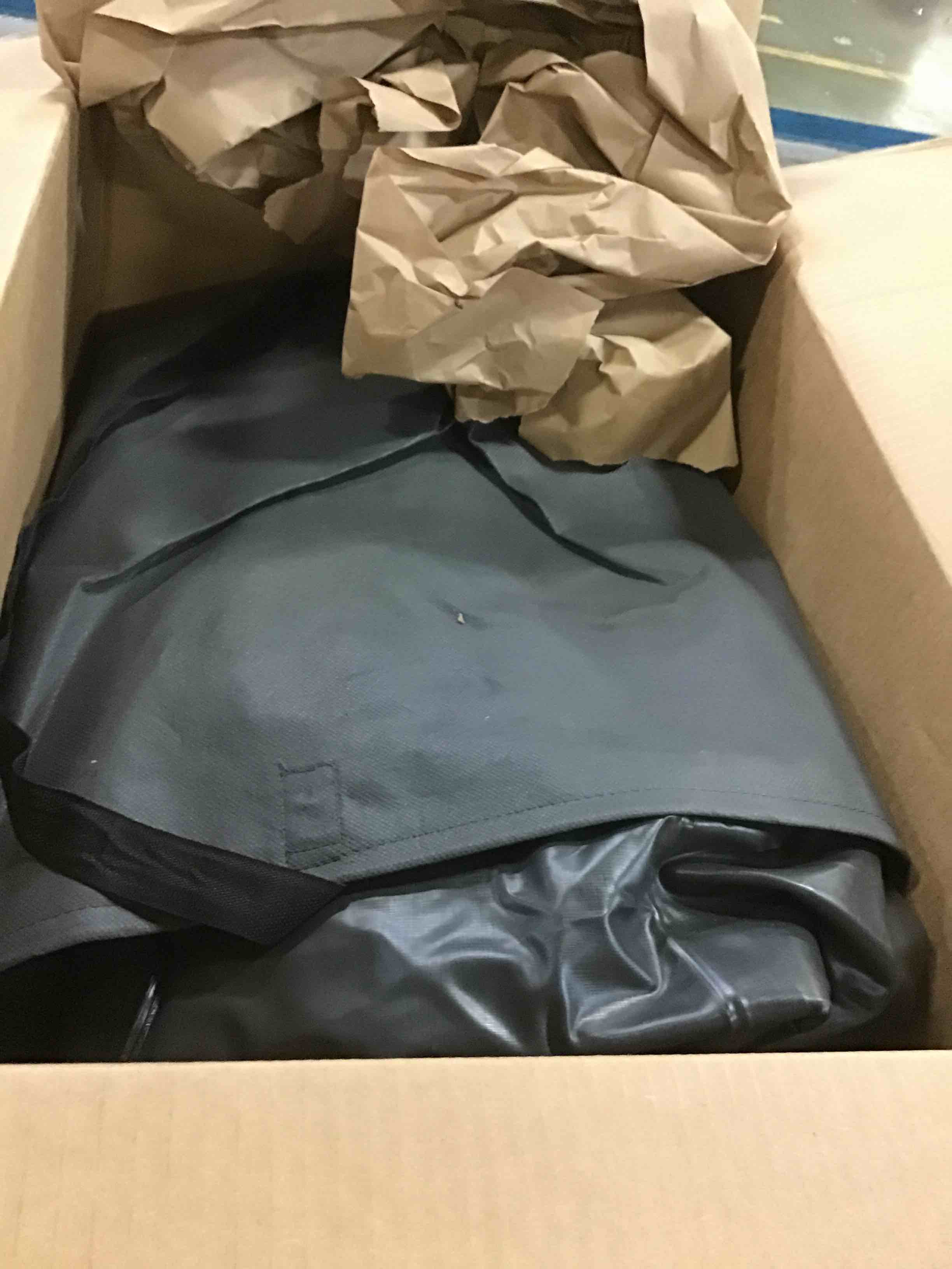 https://s3.amazonaws.com/lotting-images-prod/bidfta/RED5007921_1687534628560.jpeg