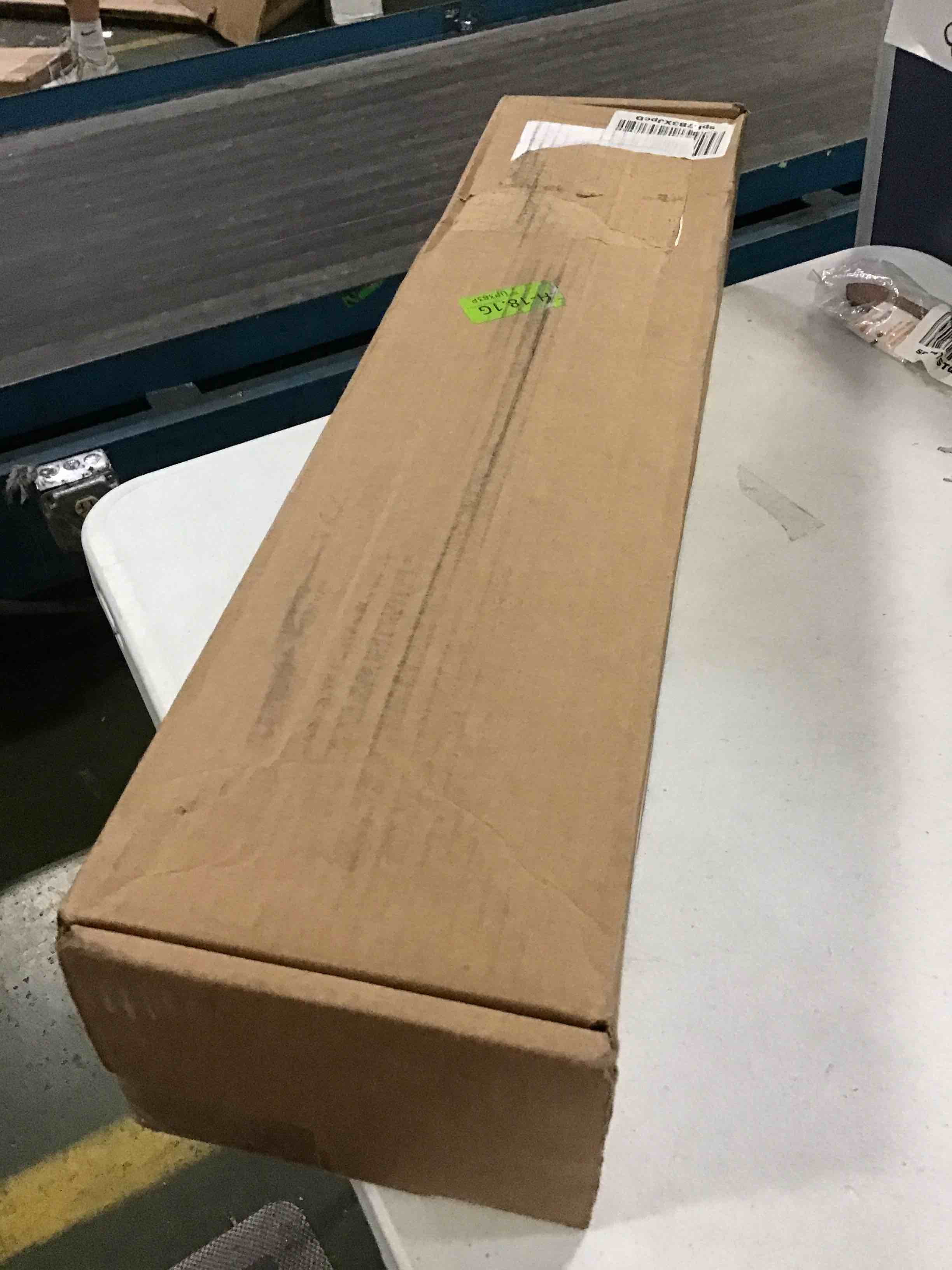 https://s3.amazonaws.com/lotting-images-prod/bidfta/RED5008002_1687546296635.jpeg