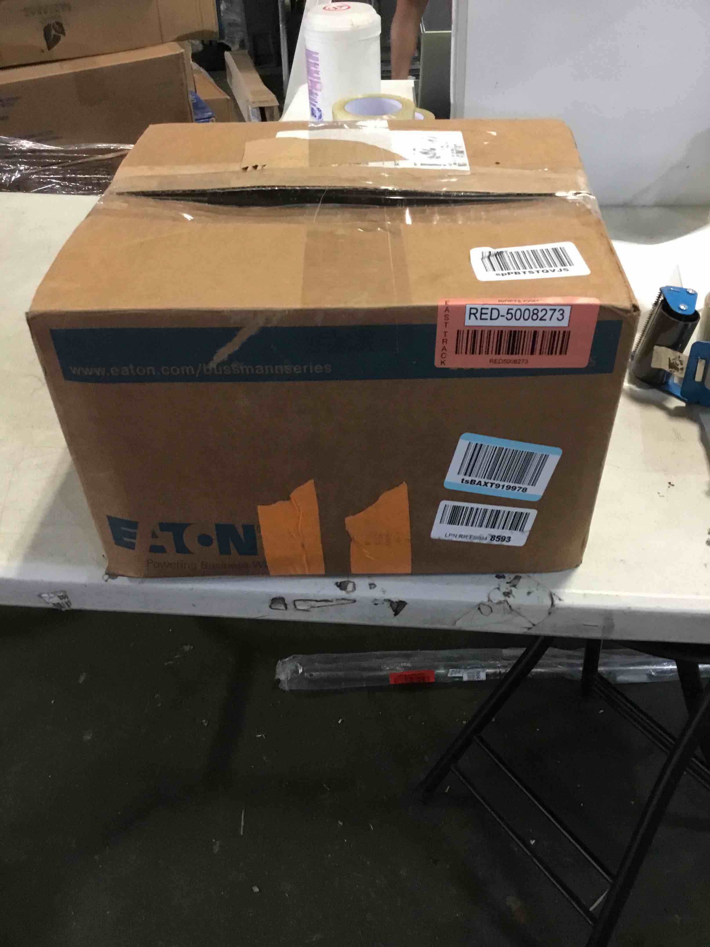 https://s3.amazonaws.com/lotting-images-prod/bidfta/RED5008273_1687873793851.jpeg