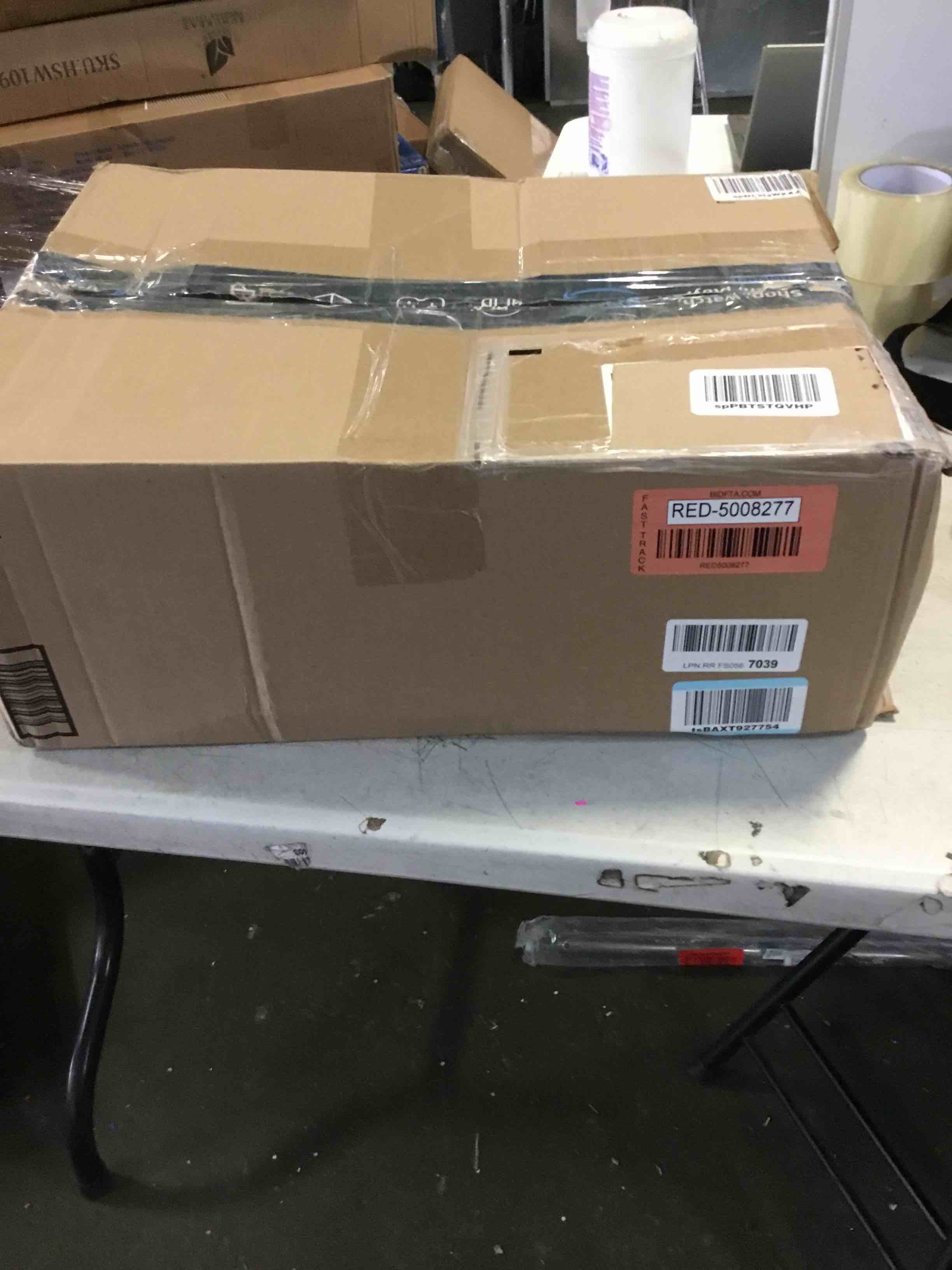 https://s3.amazonaws.com/lotting-images-prod/bidfta/RED5008277_1687875620099.jpeg
