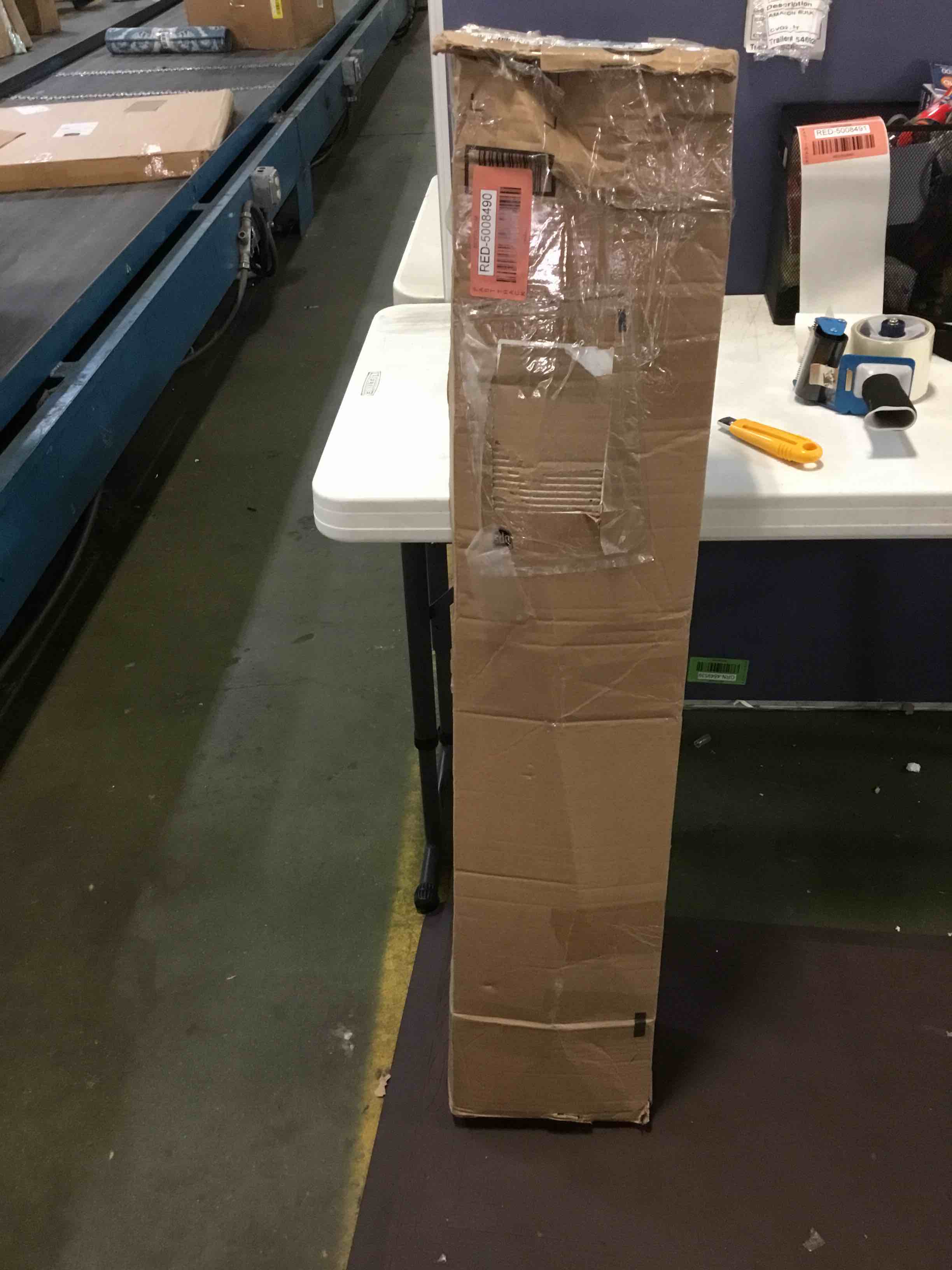 https://s3.amazonaws.com/lotting-images-prod/bidfta/RED5008490_1687954629459.jpeg