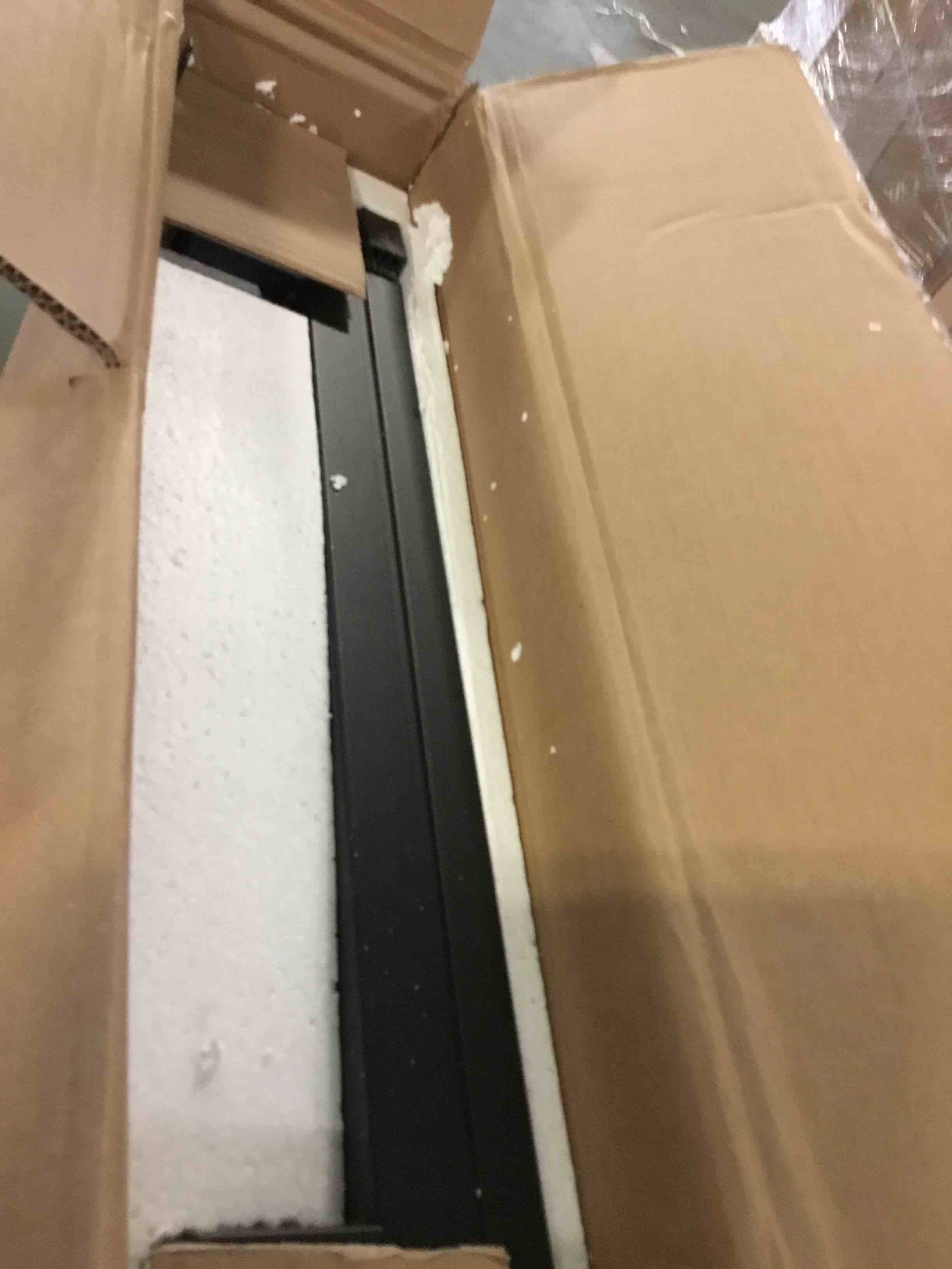https://s3.amazonaws.com/lotting-images-prod/bidfta/RED5008775_1688041241176.jpeg