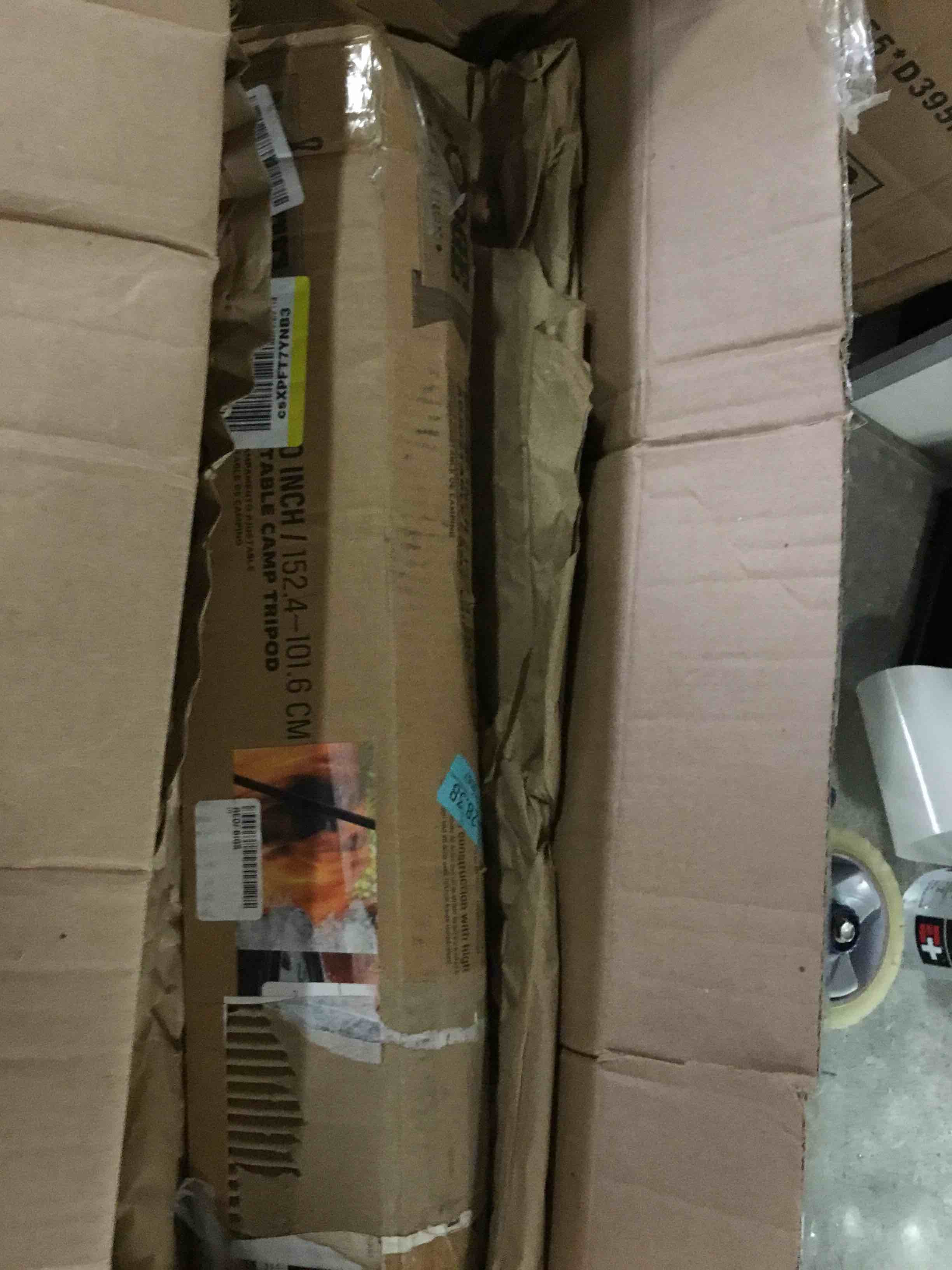 https://s3.amazonaws.com/lotting-images-prod/bidfta/RED5008779_1688041739569.jpeg