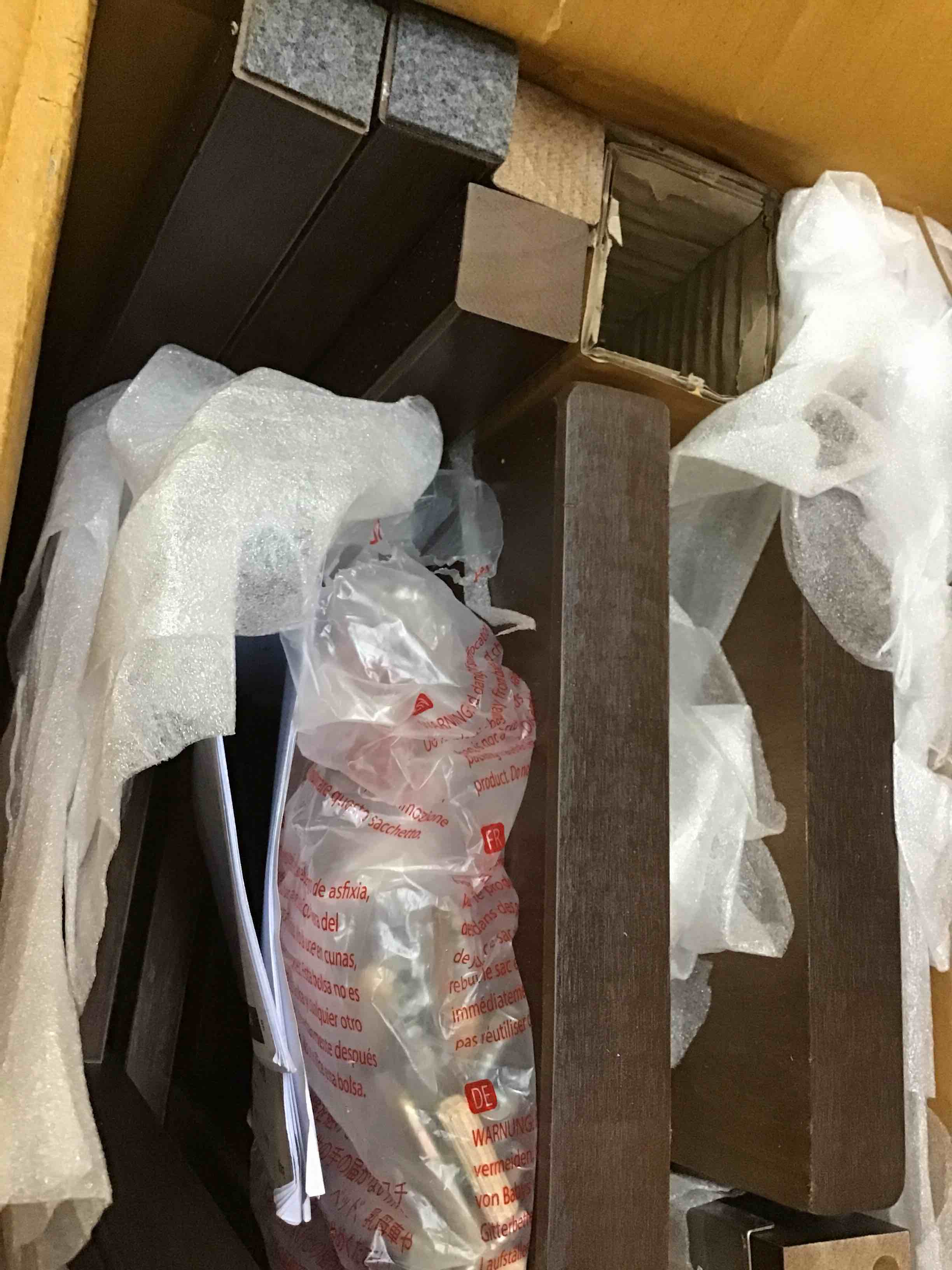 https://s3.amazonaws.com/lotting-images-prod/bidfta/RED5012001_1695154689098.jpeg