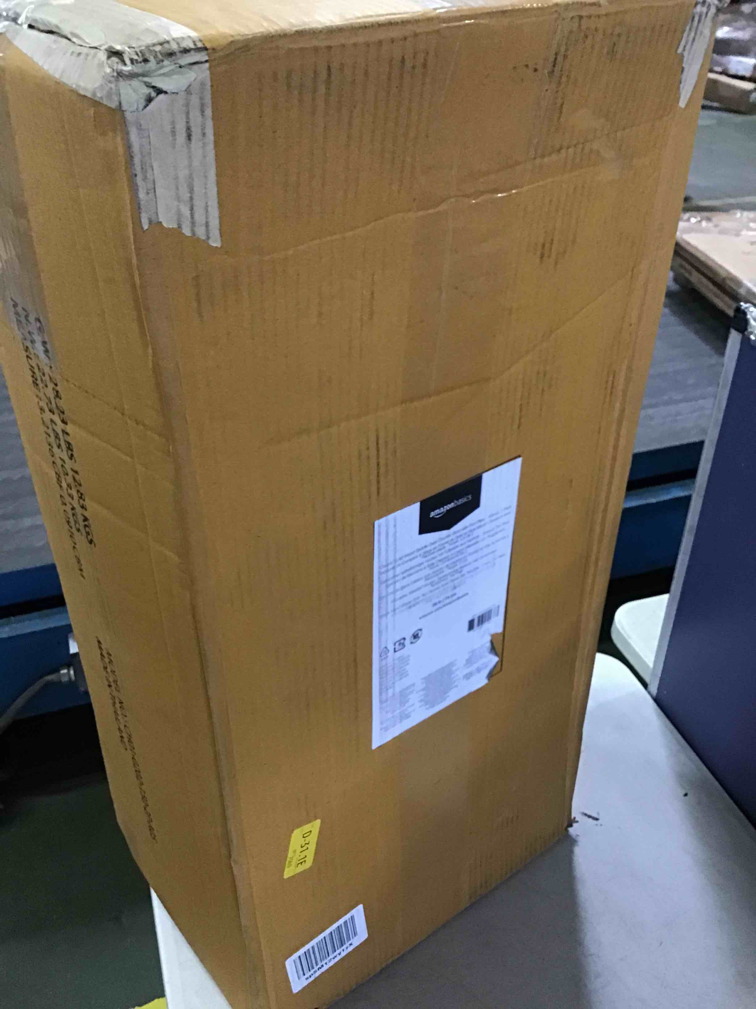 https://s3.amazonaws.com/lotting-images-prod/bidfta/RED5012001_1695154715752.jpeg