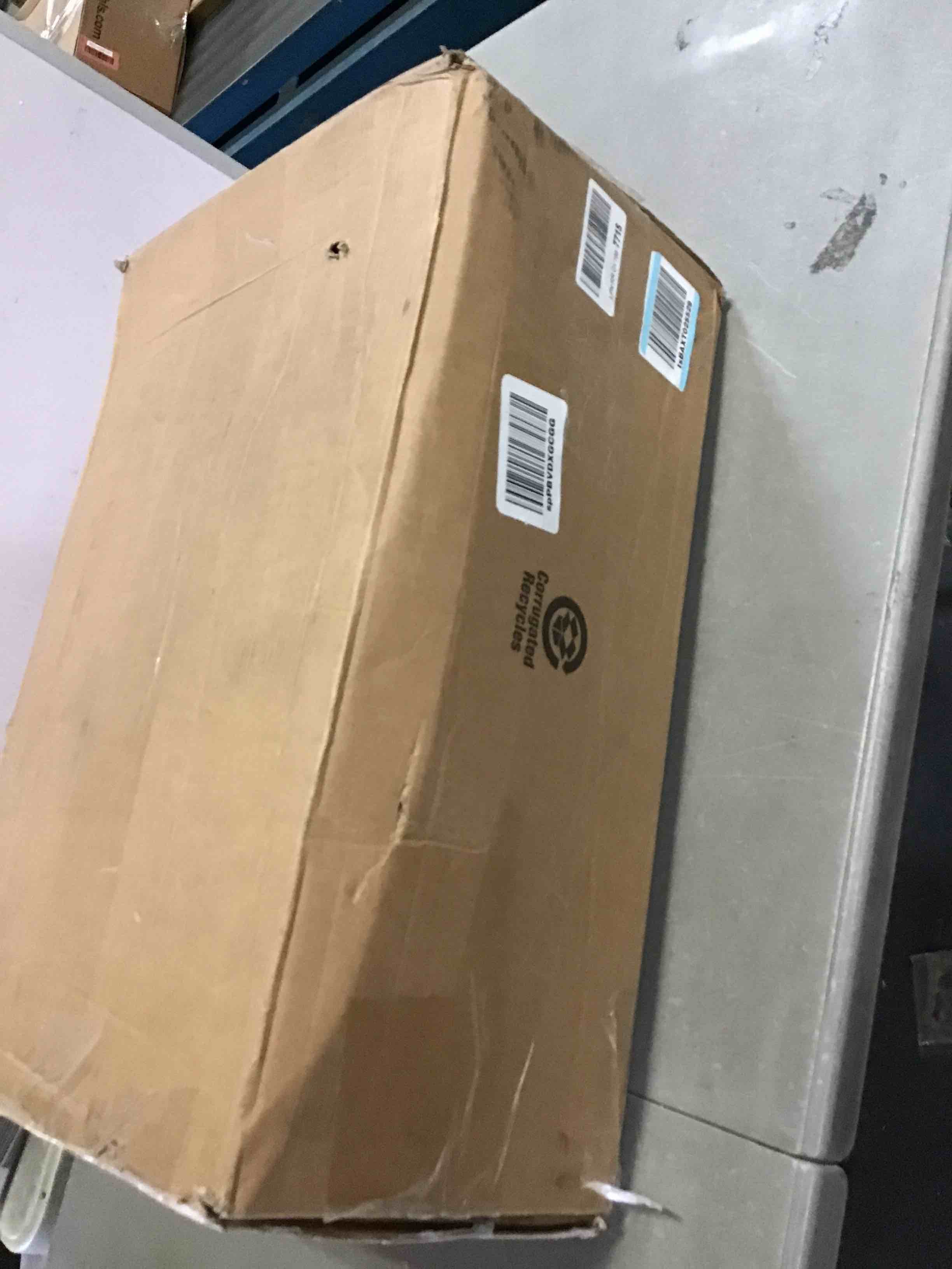 https://s3.amazonaws.com/lotting-images-prod/bidfta/RED5012172_1695239034491.jpeg