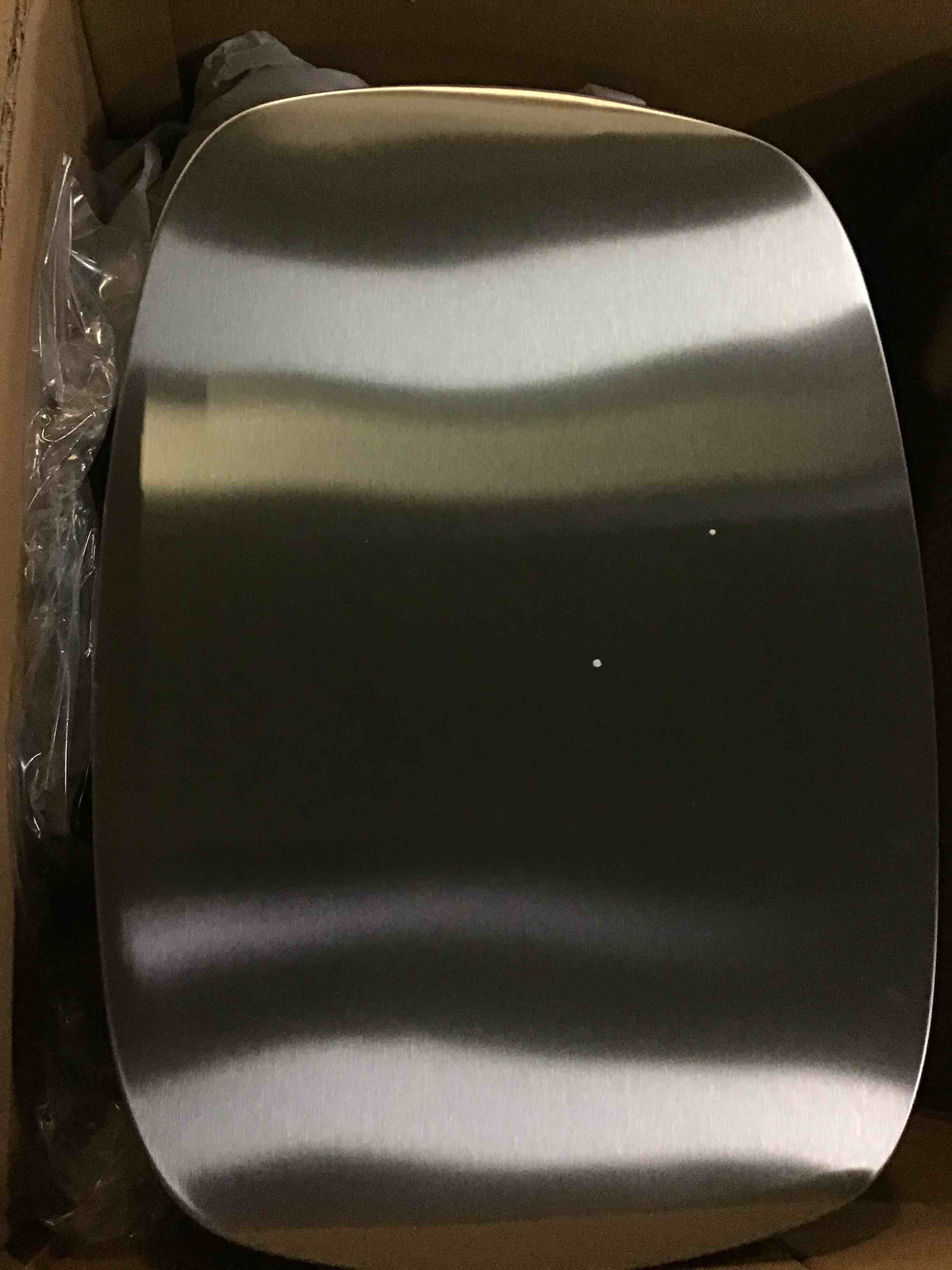 https://s3.amazonaws.com/lotting-images-prod/bidfta/RED5012629_1695832004663.jpeg