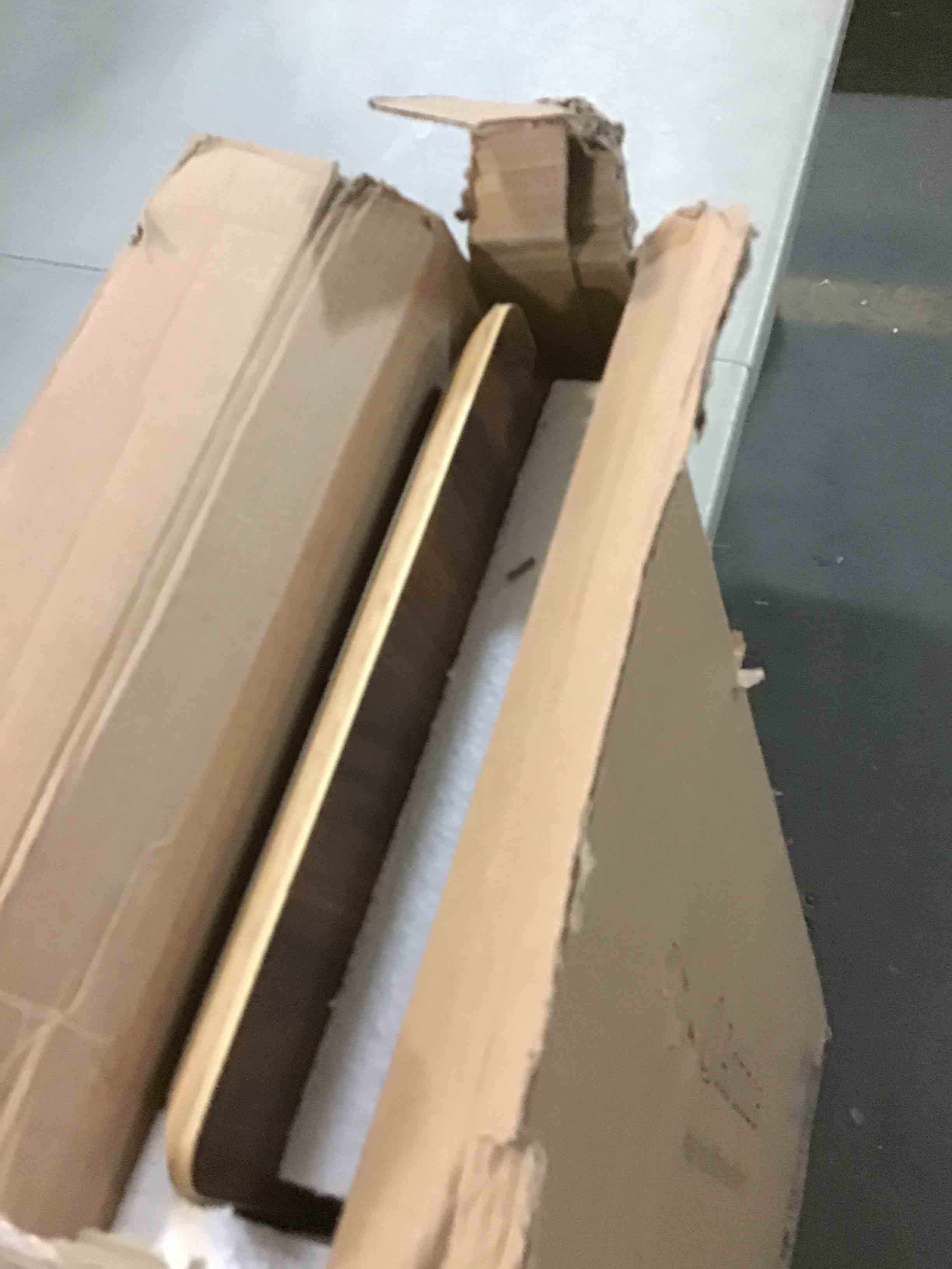 https://s3.amazonaws.com/lotting-images-prod/bidfta/RED5012696_1695845353544.jpeg