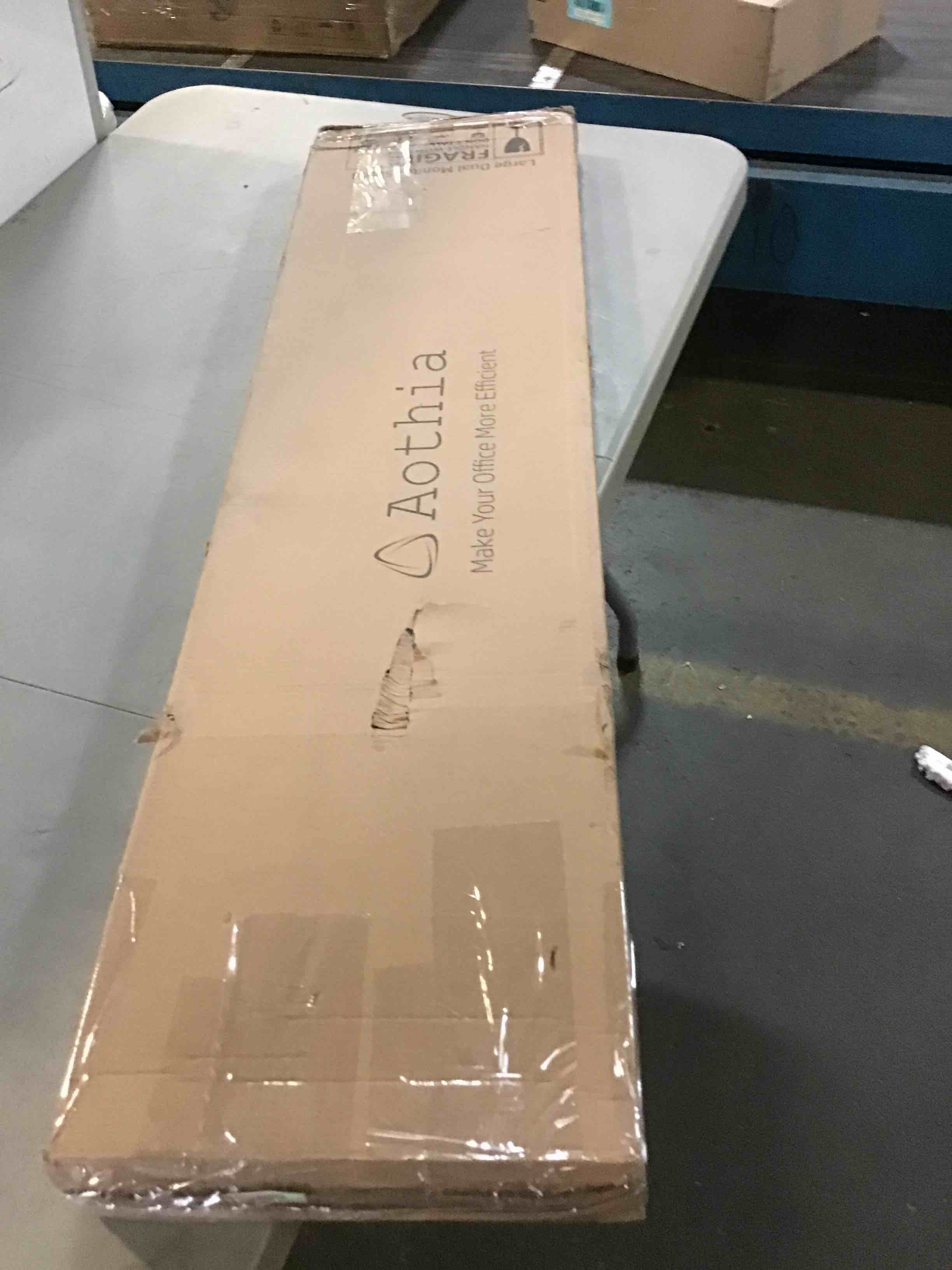https://s3.amazonaws.com/lotting-images-prod/bidfta/RED5012696_1695845401379.jpeg
