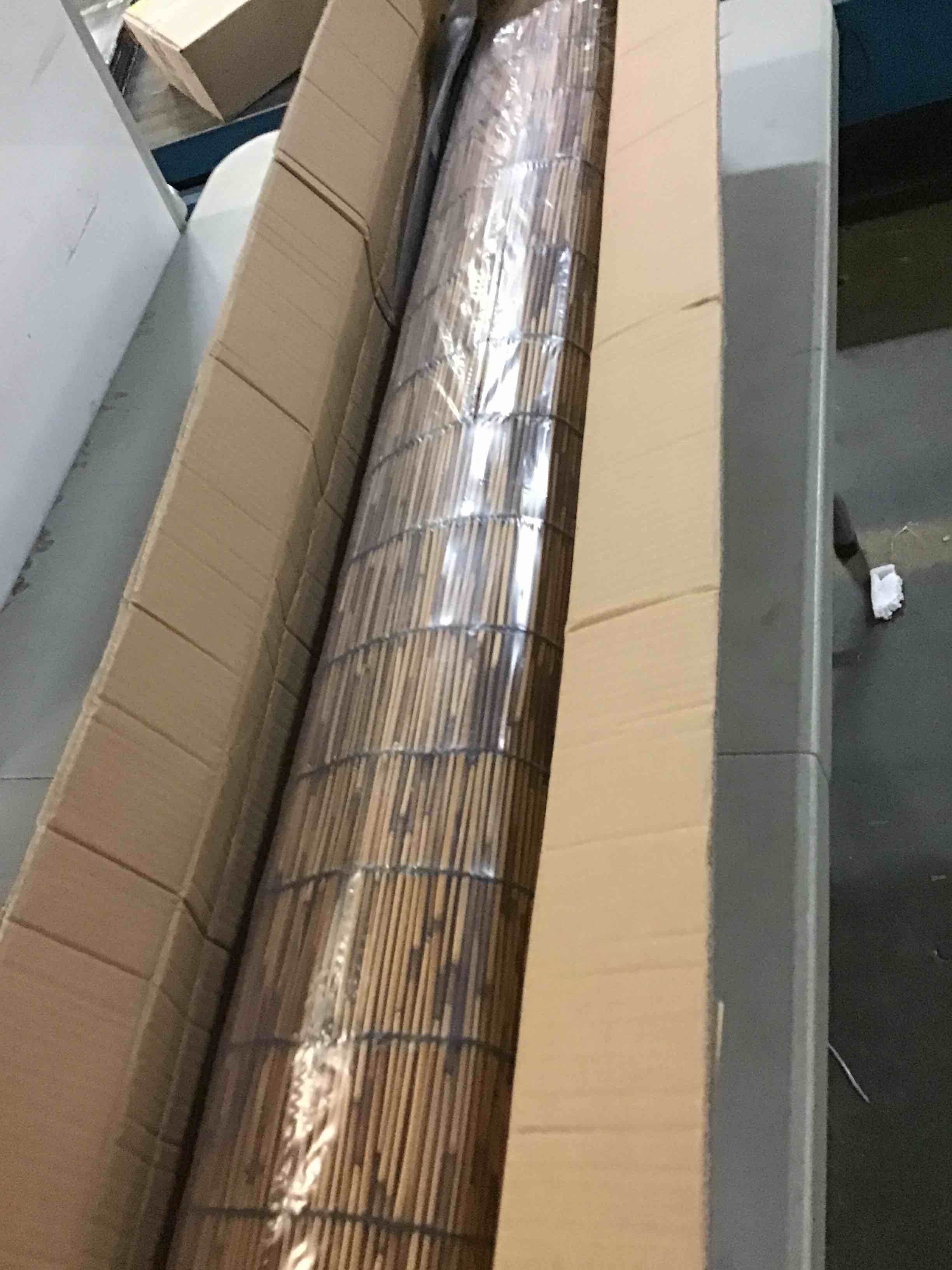 https://s3.amazonaws.com/lotting-images-prod/bidfta/RED5012698_1695845602758.jpeg