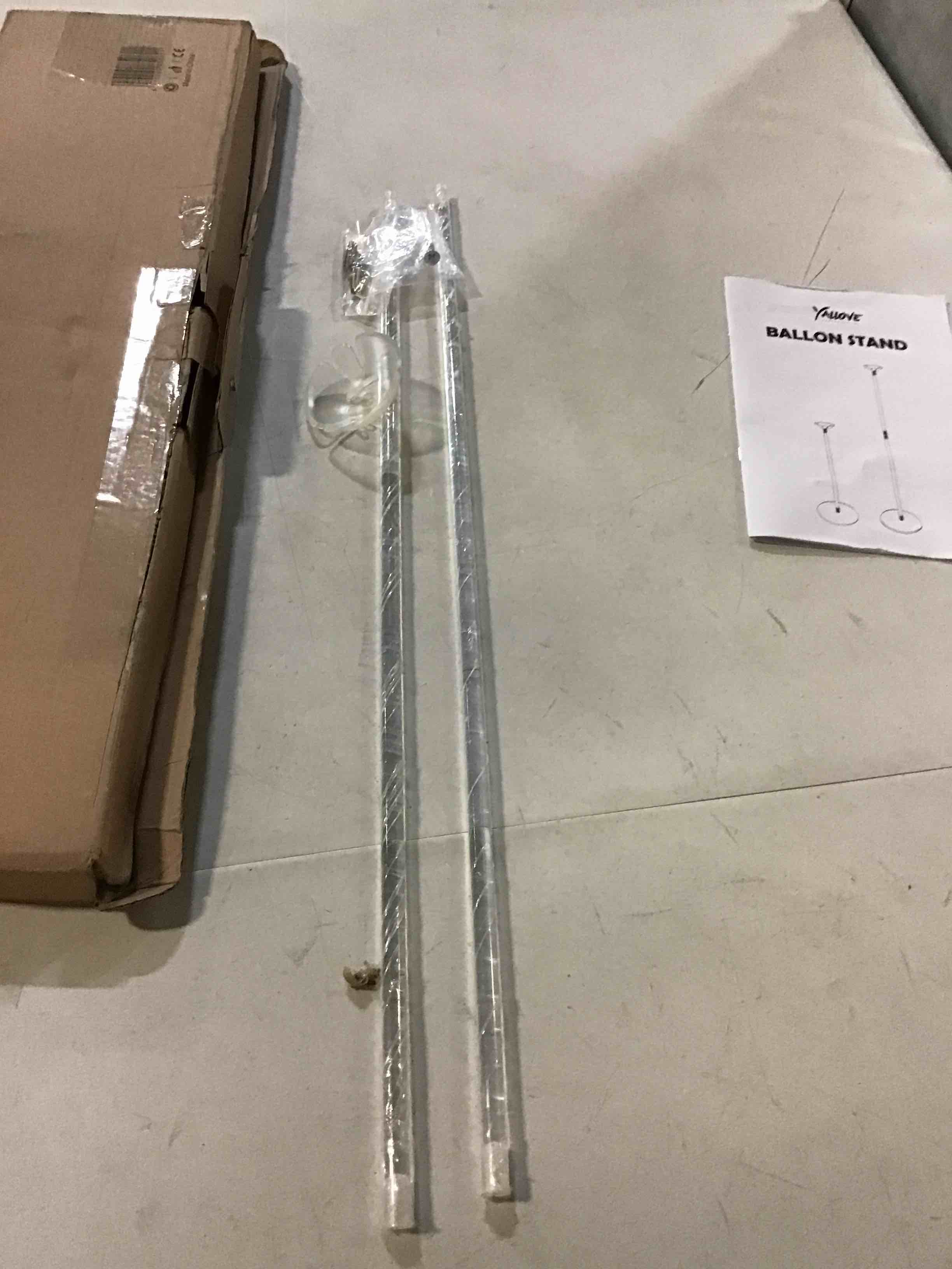 https://s3.amazonaws.com/lotting-images-prod/bidfta/RED5012725_1695901997752.jpeg