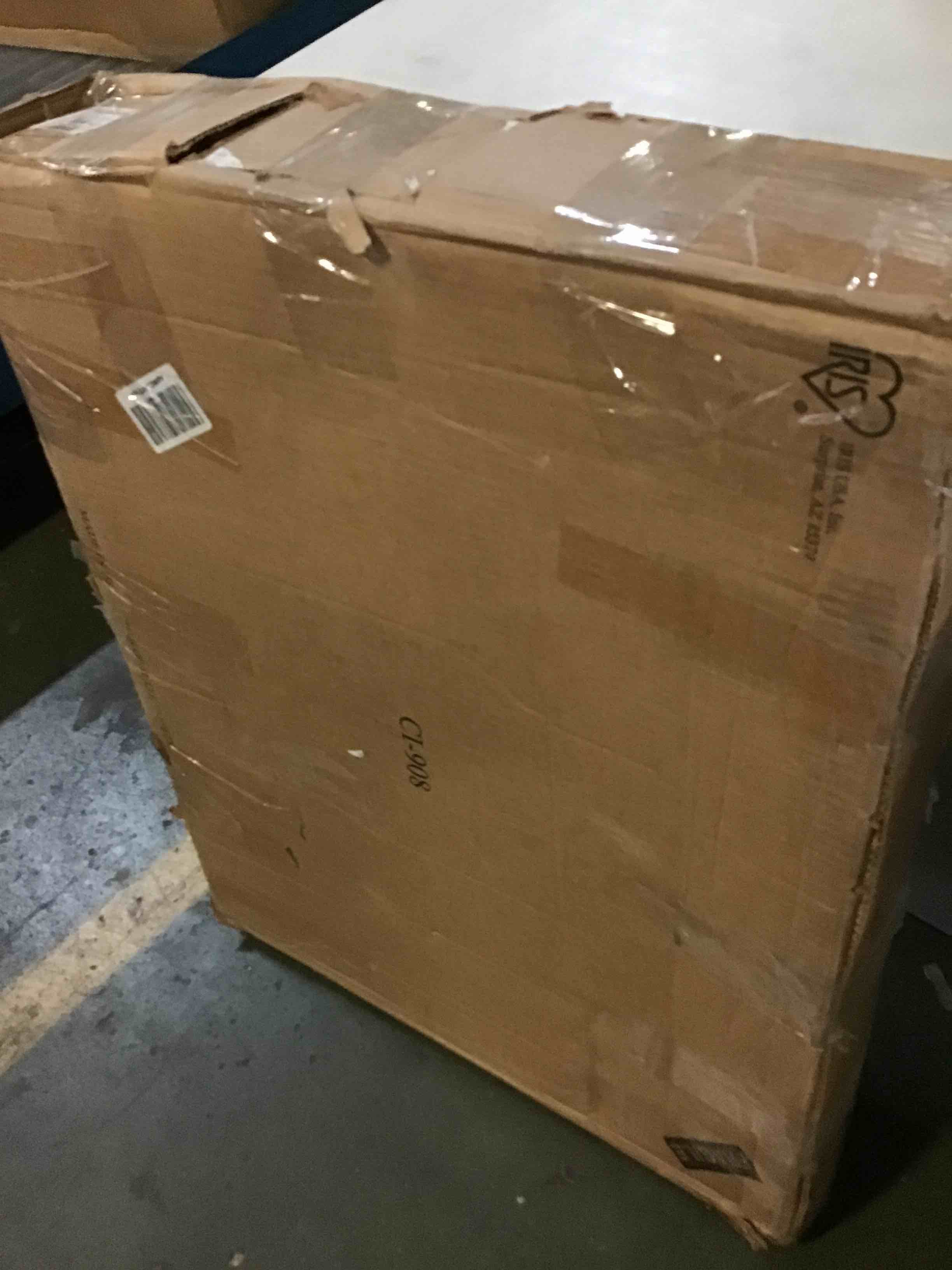 https://s3.amazonaws.com/lotting-images-prod/bidfta/RED5012741_1695904342645.jpeg