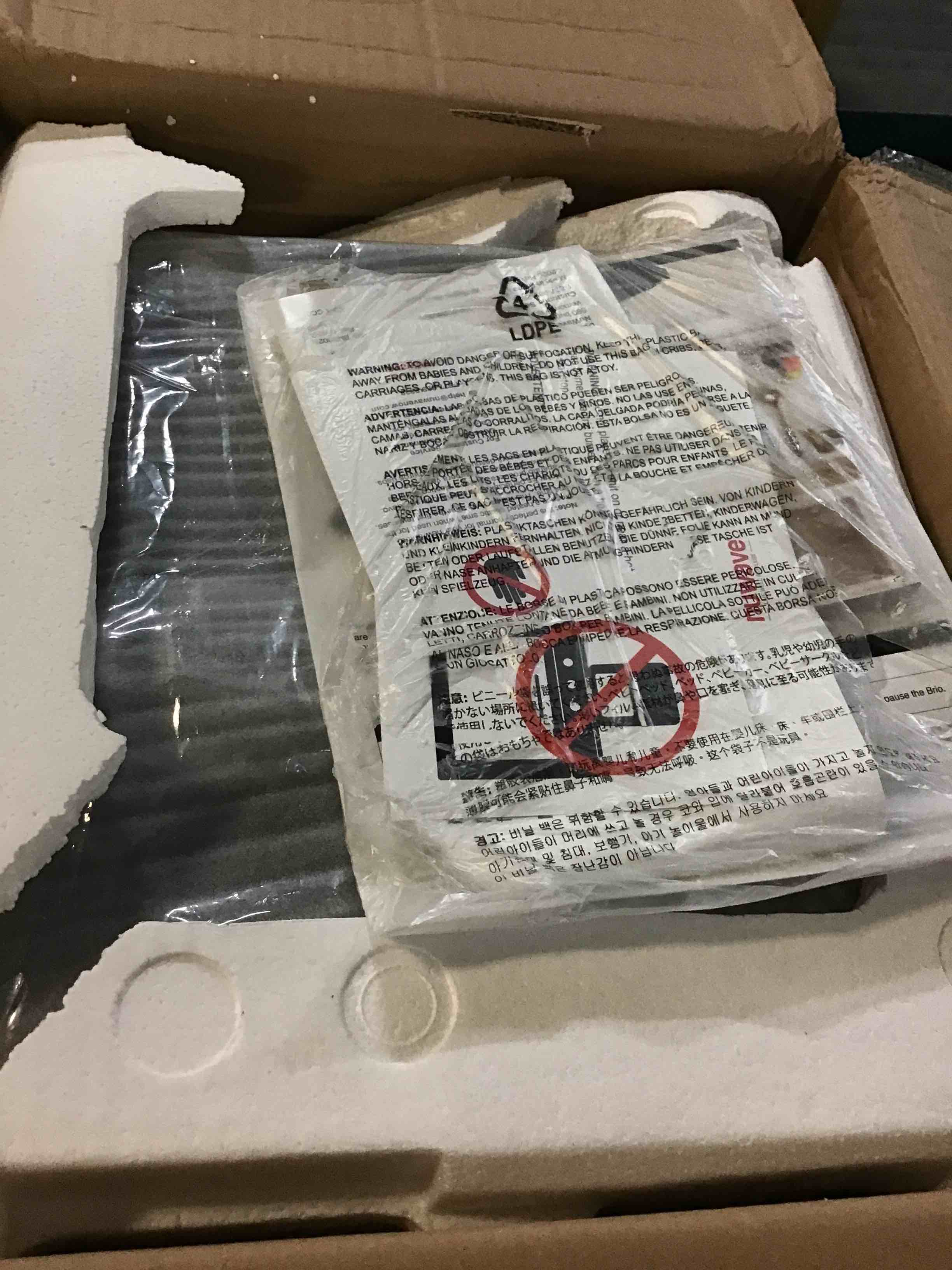 https://s3.amazonaws.com/lotting-images-prod/bidfta/RED5012747_1695904962729.jpeg