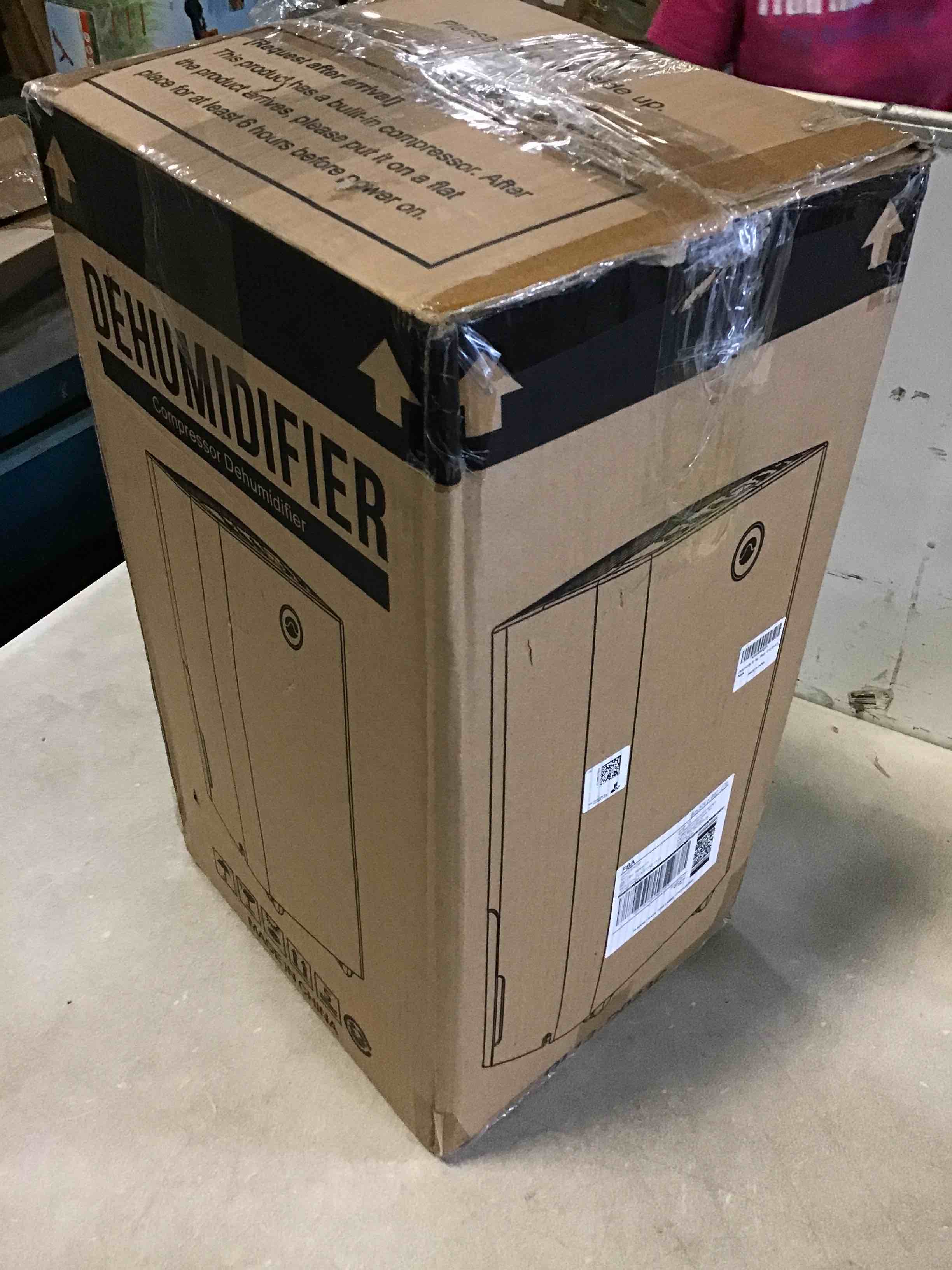 https://s3.amazonaws.com/lotting-images-prod/bidfta/RED5013151_1696267844362.jpeg