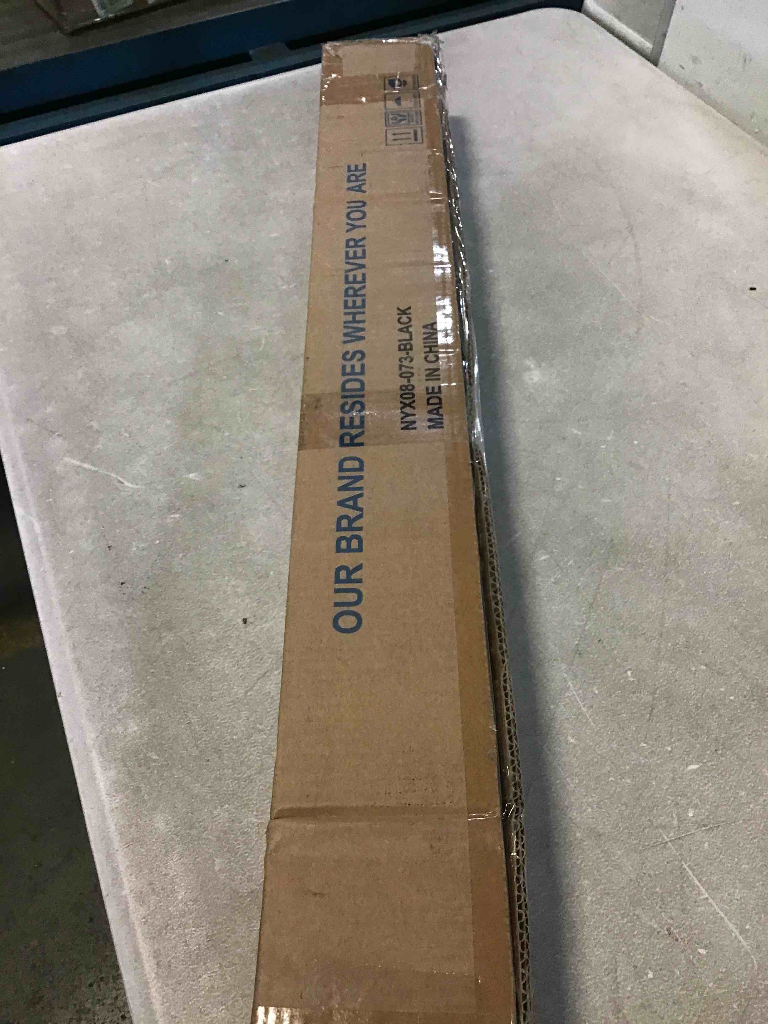 https://s3.amazonaws.com/lotting-images-prod/bidfta/RED5013200_1696276846660.jpeg
